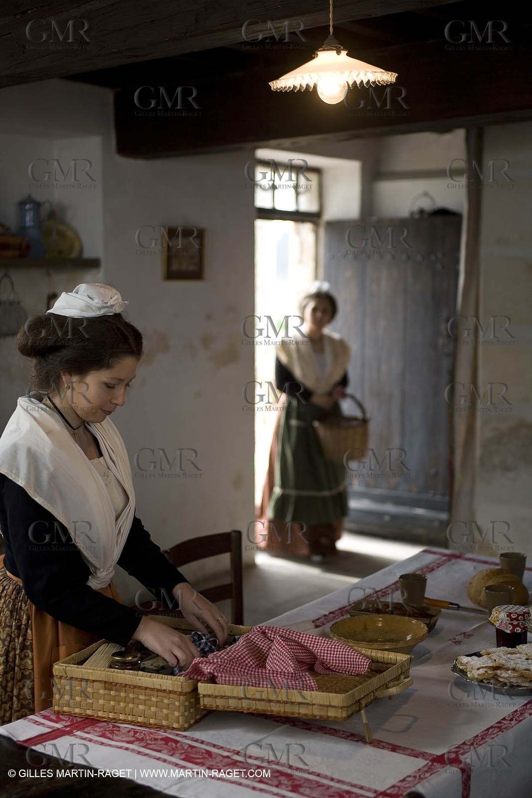 18 02 2007 - Saint Rémy de Provence - Queen of Arles in the Alpilles - Frederic Mistral House