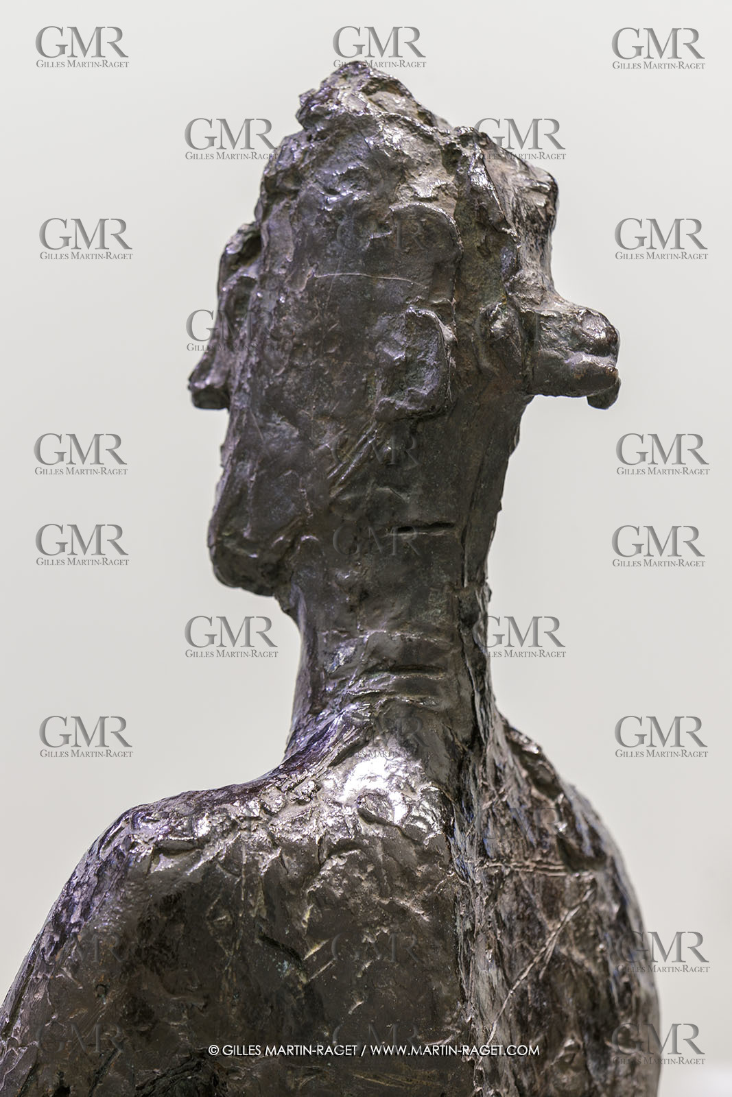 02 05 2023, Paris (FRA), oeuvre de Germaine Richier, Exposition Centre Pompidou 2023,  La Vierge Folle, 1946, Bronze patiné foncé sur socle en calcaire gris, Fondeur C.Valsuani, Paris, 133 x 38 x 24 cm, Kunstmuseum Basel, Bâle, Propriété de la Confédération suisse, Office fédéral de la Culture, Berne (déposé en prêt permanent au Kunstmiseum Basel), 1953