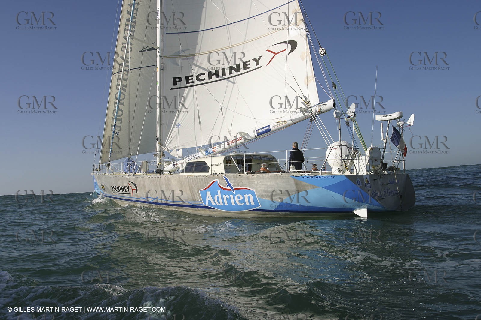 Round the world record wrong way - Adrien - Jean-Luc Van de Heede - Les Sables d'Olonne Start
