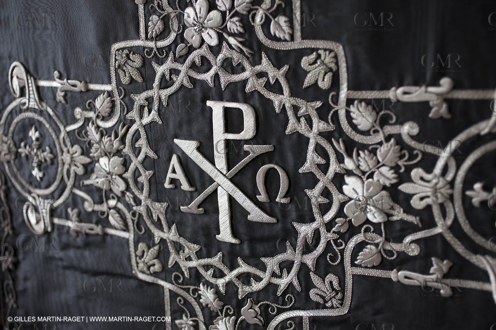 04 02 2013 - Marseille(FRA,13), Notre Dame de la Garde, liturgical clothing