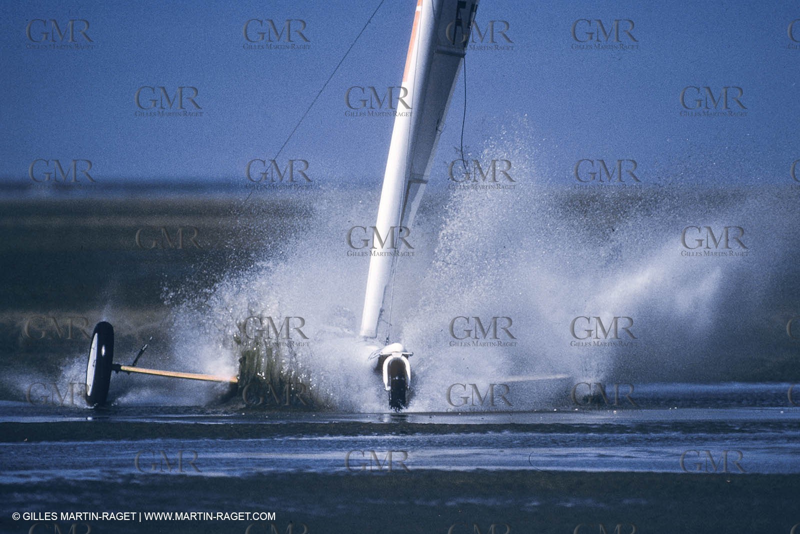 Water sports, Landsailing