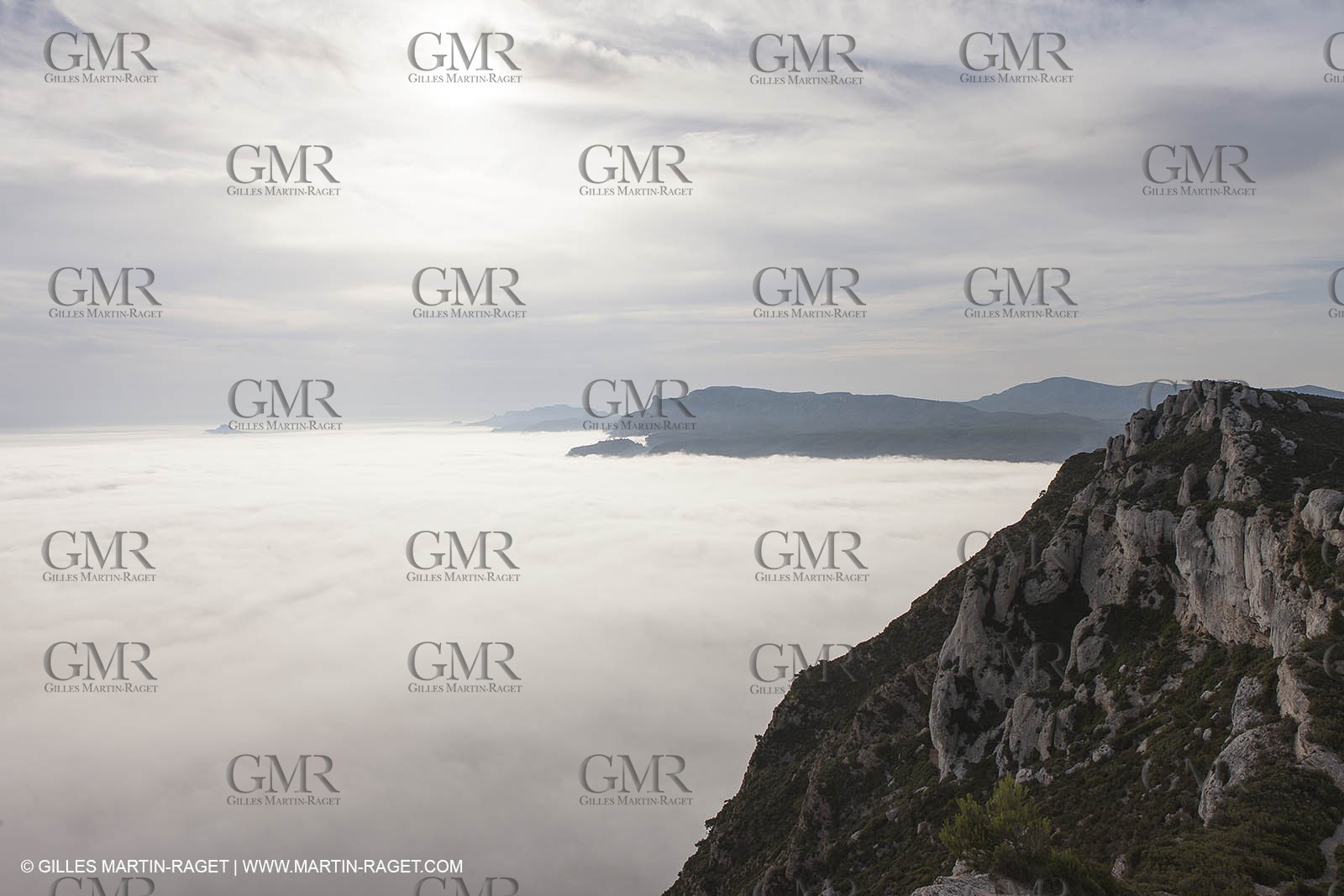 18 07 2012 - Cassis (FRA ) - The Calanques - Unusual foggy conditions
