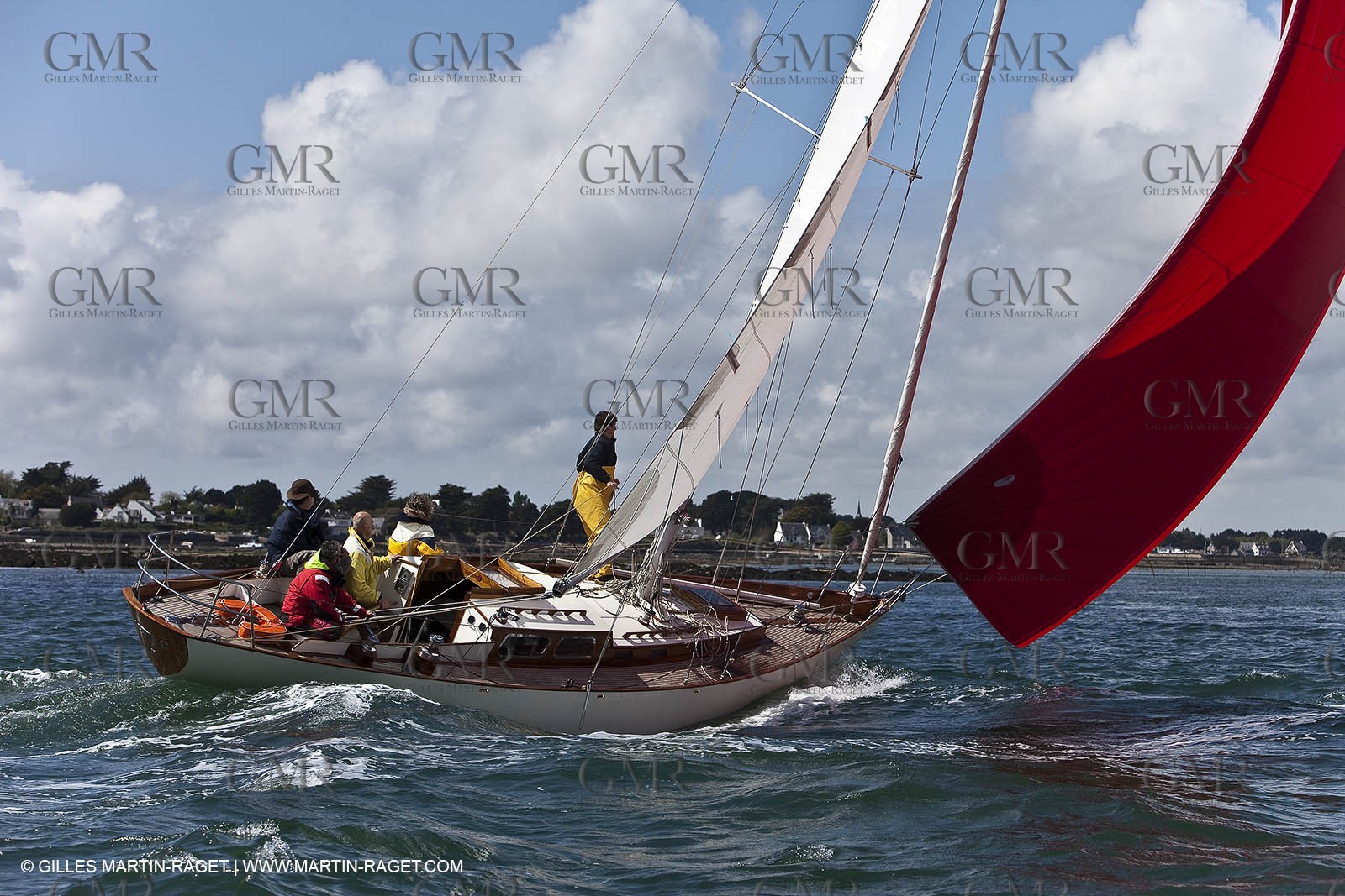 01-05-10 - Le Bono (FRA,56) - Regate Classique -Acteia II - Maica