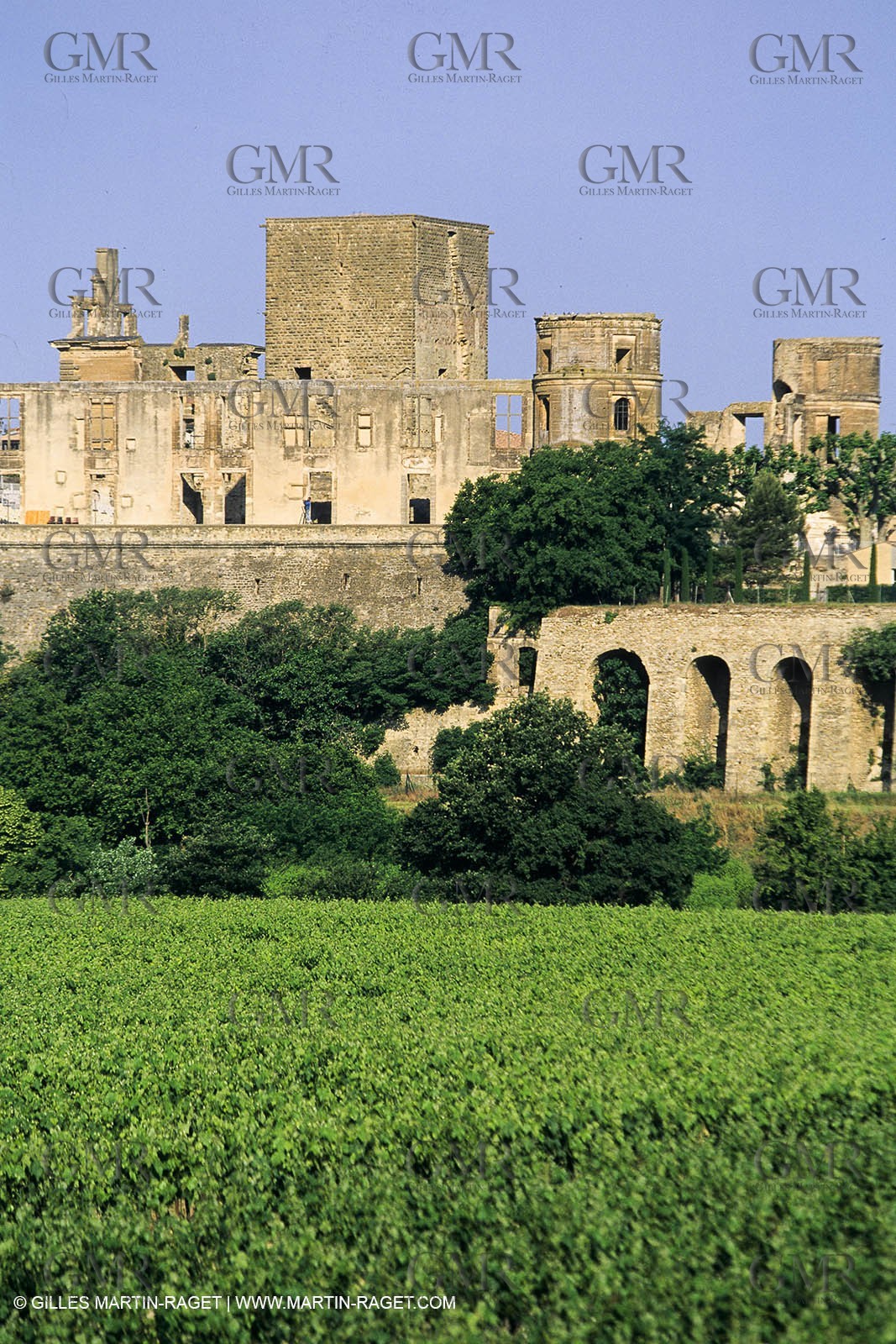 Aix en Provence area - La Tour d'Aigues