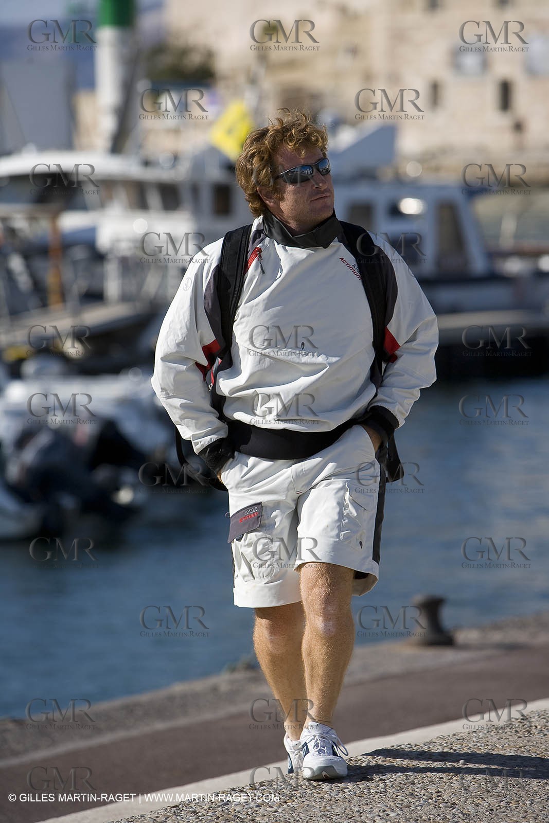 28 09 2007 - Marseille (FRA, 13) - Aigle Marine weather clothing showed in action by salors Marc Emig et Luce Molinier