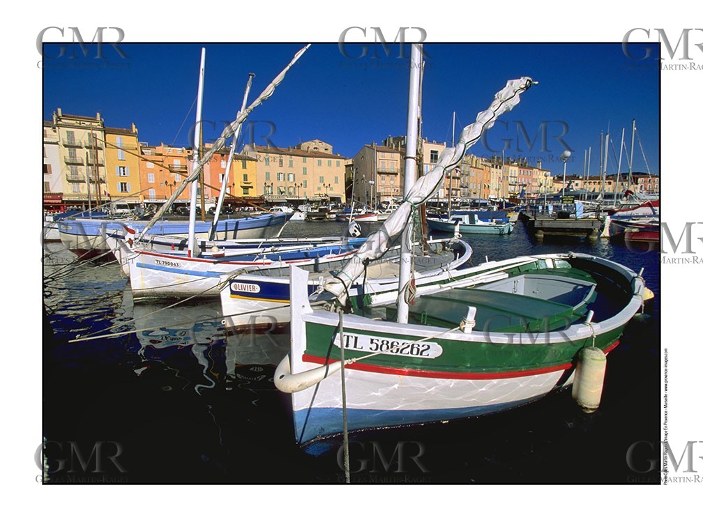 Product: in house made quality print on 8 ultrachome colors Epson ink Jet printer.Available sizes: . 30x40 cm. 50x70 cm. 80x120 cmAvailable papers: . Standard 250 gr glossy paper print, black streak, white margin, no signature. Top quality glossy 290 gr. paper, black streak, white margin, checked and signed by the author. Fine Art print (signed, numbered, stamped, registered) on demand. Other supports (Canvas, Acrylic, Metal) on demandPackaging: cylindric reinforced tubeShipping options: regular mail or Shipping companyClick on the basket icon to select your options and start the online ordering process