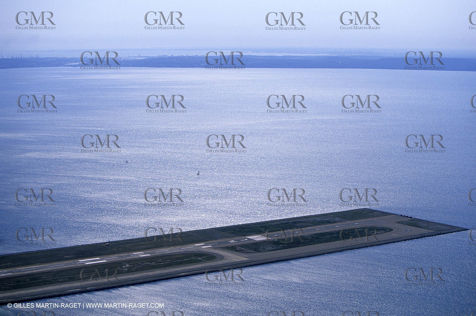 Berre Lake (FRA,13) - Marseille-Provence Airport