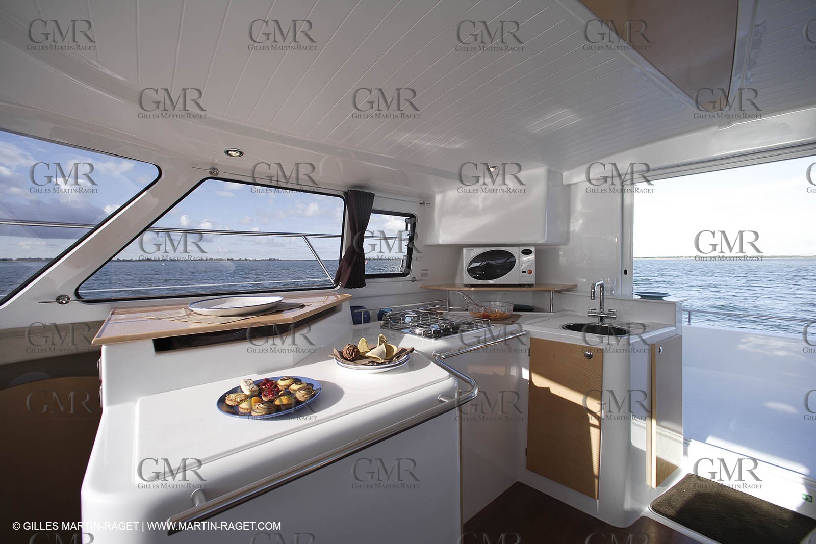 23 07 07 - La Rochelle - Chantier Fountaine Pajot - Highland