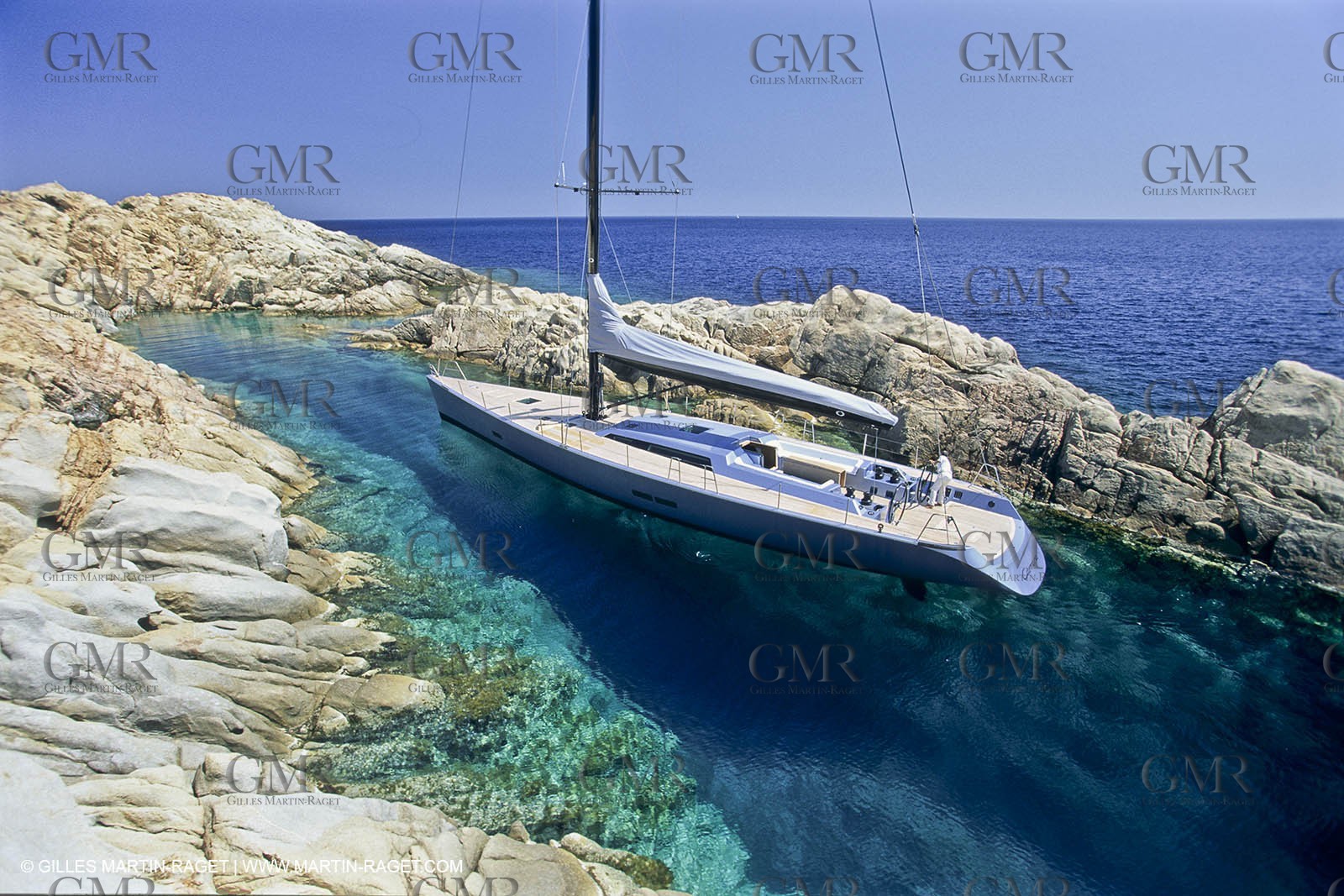 sailing, cruising, monohull at the mooring