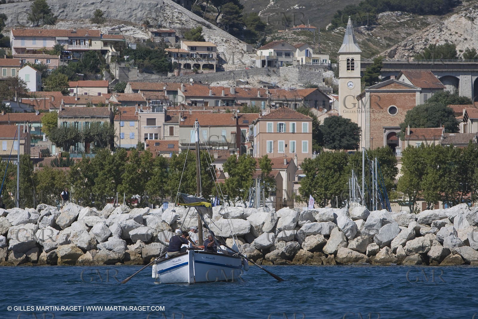 1 09 2007 - Marseille (FRA, 13) - Latin rigs in l'Estaque (Marseille north bay village)