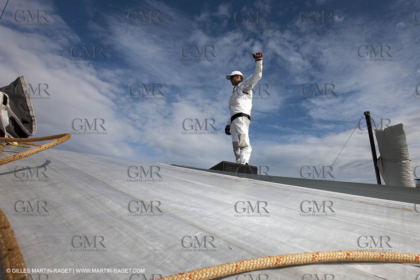 06 02 2010 - Valencia (ESP) - 33rd America's Cup - BMW ORACLE Racing - Day off 1 - Getting the yacht ready