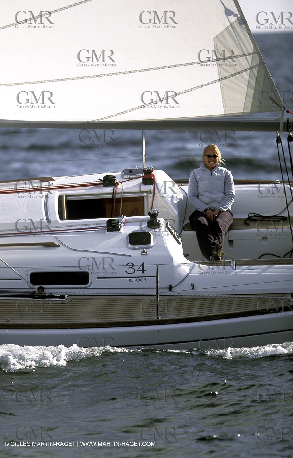 Cruising - People - Doing nothing