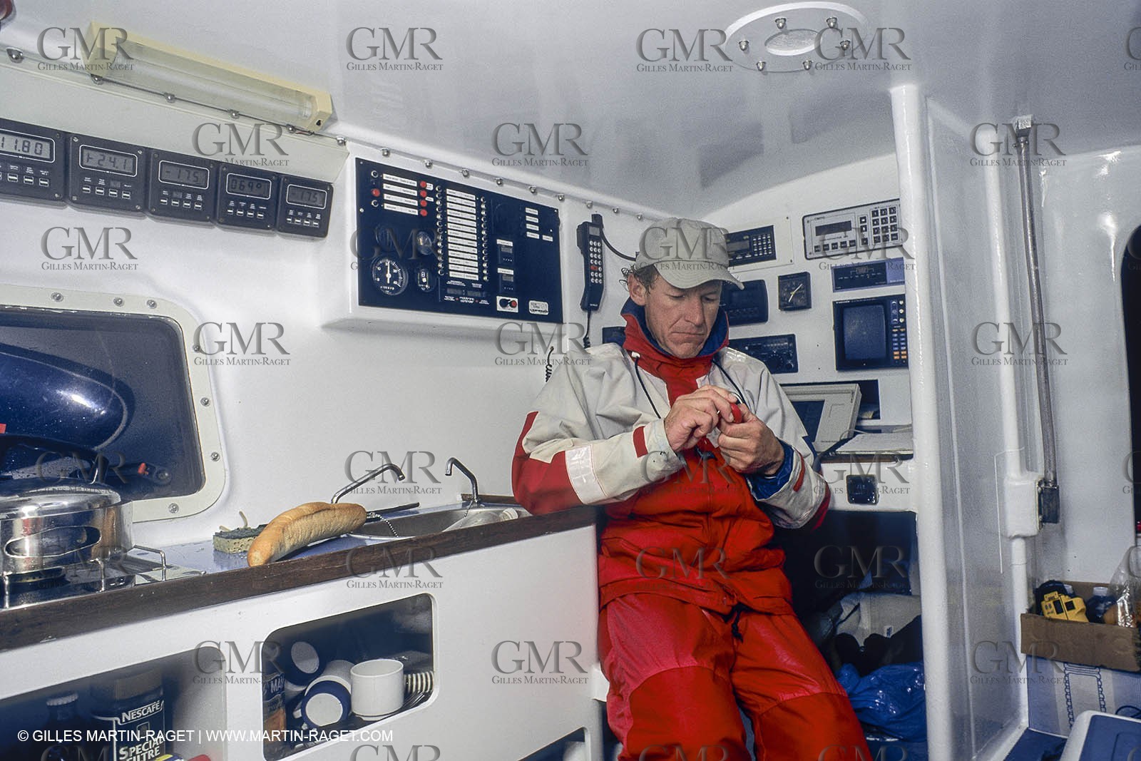 Sailing, Offshore Racing, Route du Rhum 1990, Fleury Michon IX, Philippe Poupon