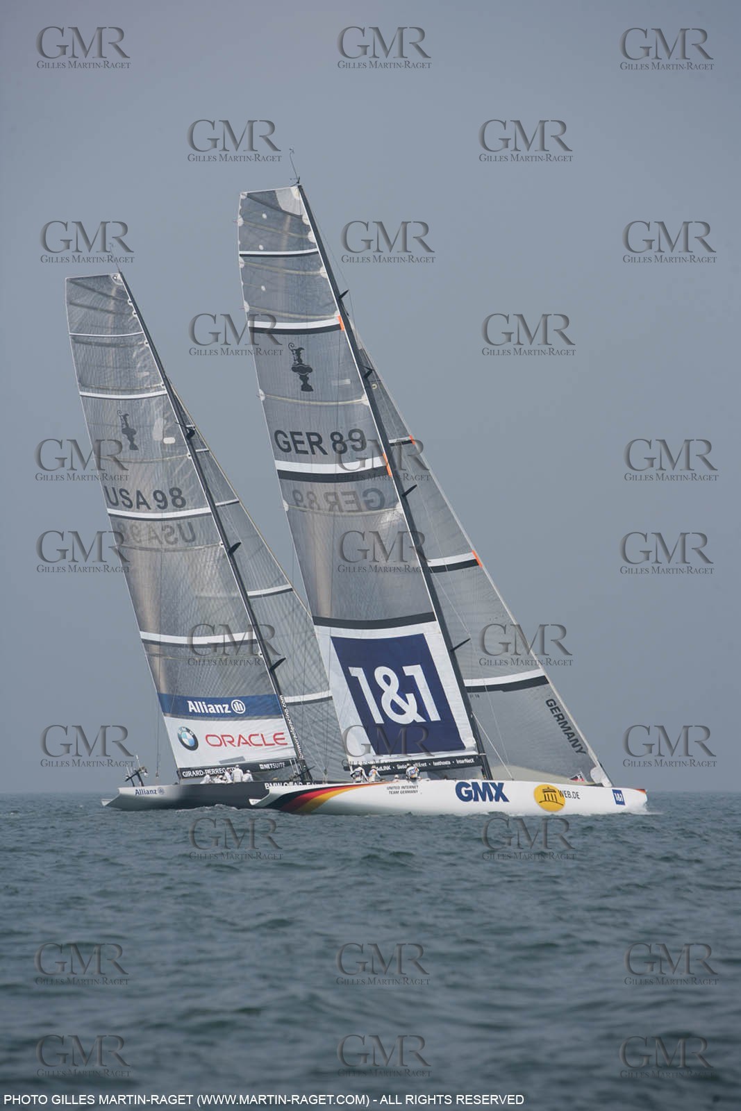 20 04 2007-Valencia (Spain)- 32nd America's Cup - Louis Vuitton Cup - RR1 - DAY 5 - BMW ORACLE Racing