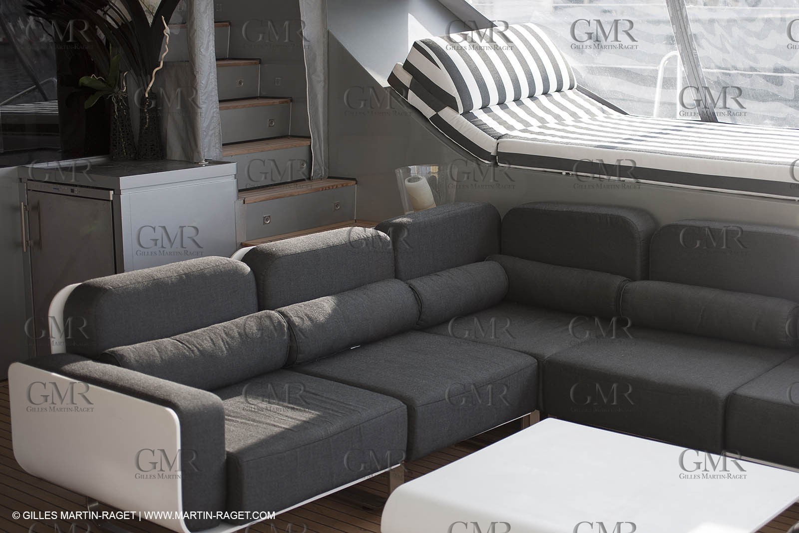 25 02 2011 - La Ciotat (FRA,13) - Super Yachts - Chantier H2X - Cartouche