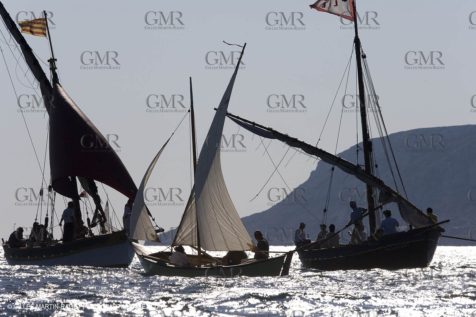 1 09 2007 - Marseille (FRA, 13) - Latin rigs in l'Estaque (Marseille north bay village)
