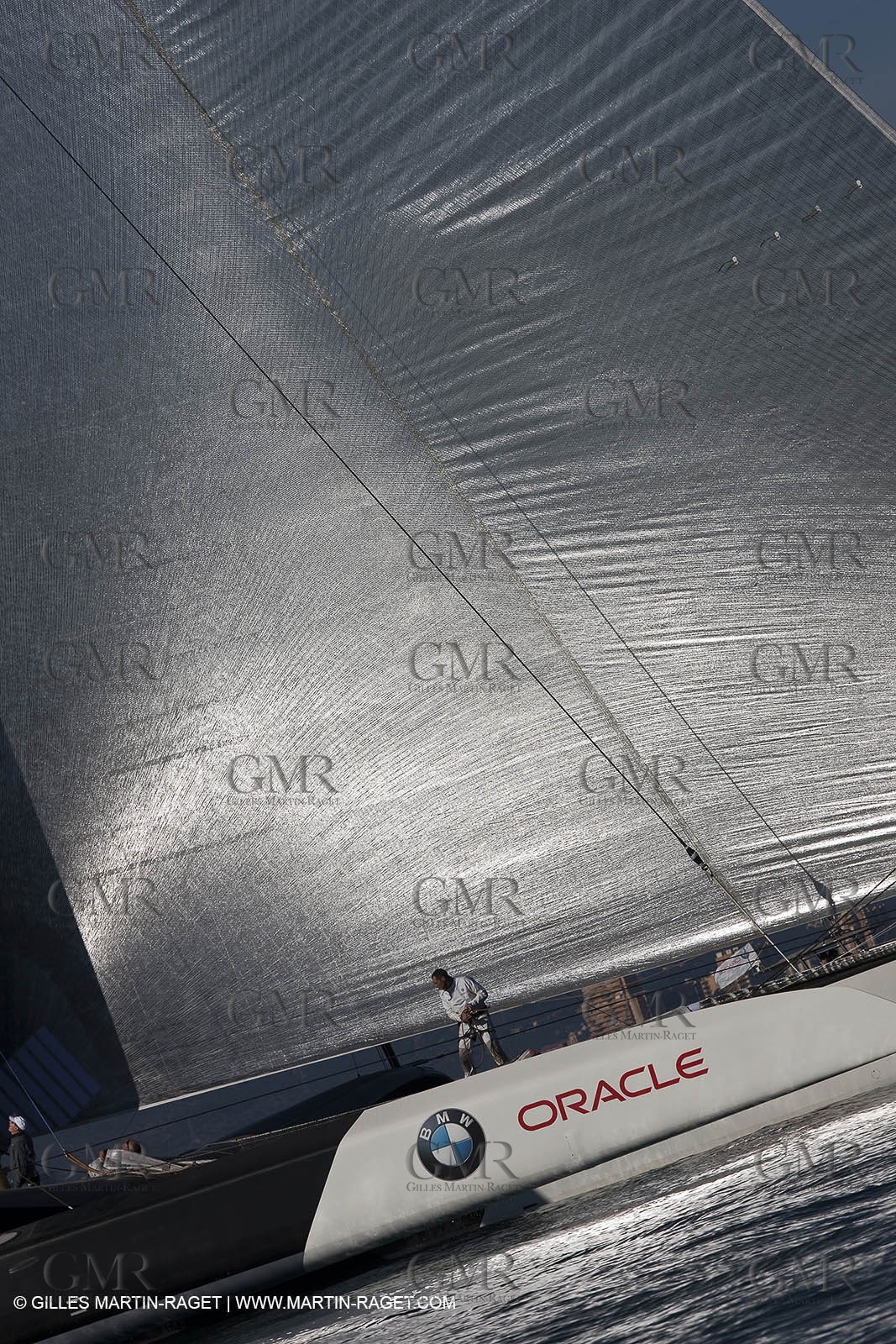 19 01 2010 - Valencia (ESP) - 33rd America's Cup - BMW ORACLE Racing - Boat preparation