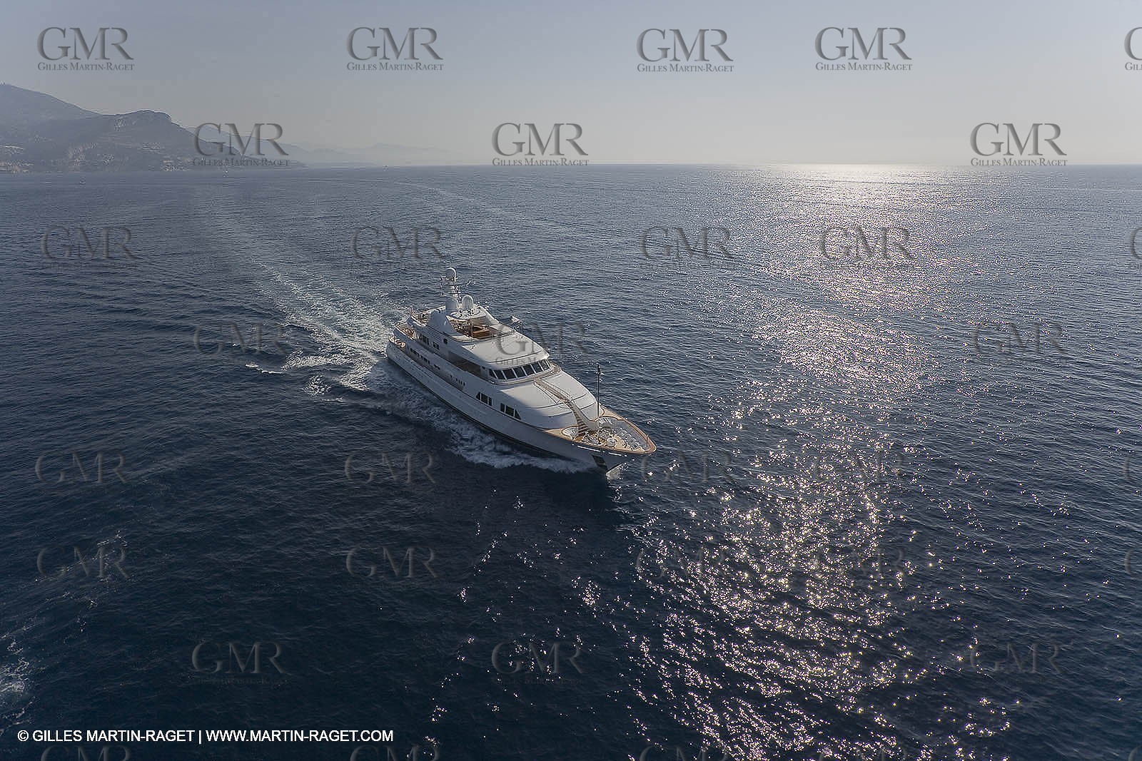 28 07 2007 - St Jean Cap Ferrat - SuperYachts - Motor Yachts - Hampshire