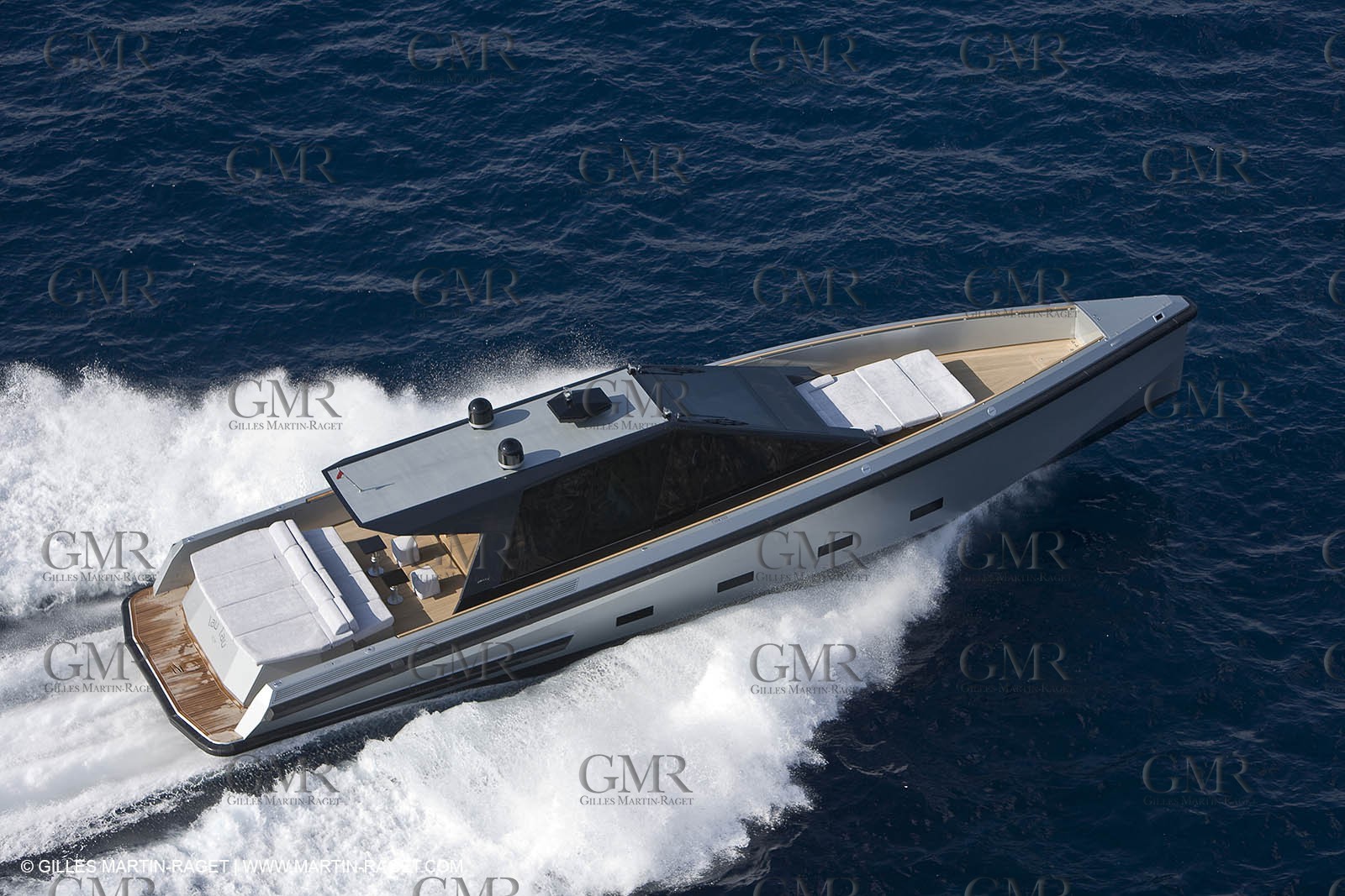 29 09 2007 - St Jean Cap Ferrat - Wally Yachts - Wally Power 70 - Lau Lau