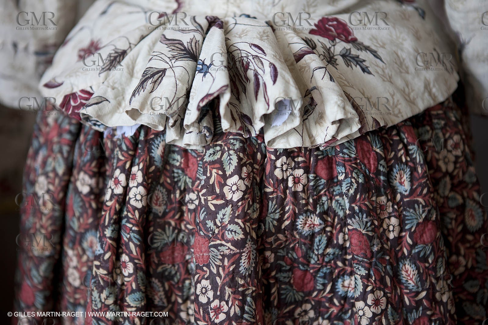 30 06 2011 - Toulon (FRA,83) - Villa Rosemaine - Indiennes sublimes exhibition