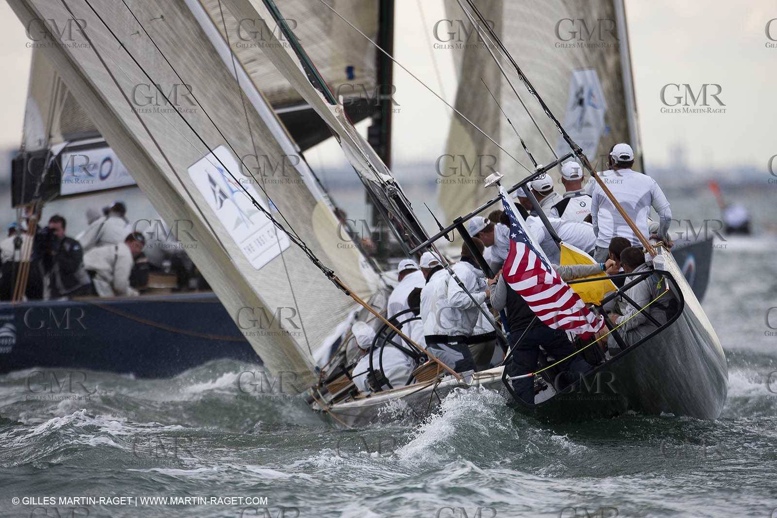 04 08 2010 - Cowes (UK, IOW) - The 1851 Cup -  BMW ORACLE Racing - Day 2.