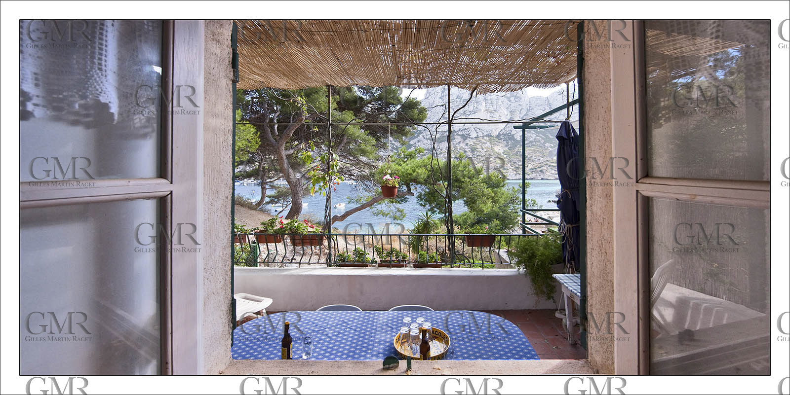 Product: in house made quality print on 8 ultrachome colors Epson ink Jet printer.Available sizes: . 50 x 100 cm. 100 x 200 cmAvailable papers: . Standard 250 gr glossy paper print, black streak, white margin, no signature. Top quality glossy 290 gr. paper, black streak, white margin, checked and signed by the author. Fine Art print (signed, numbered, stamped, registered) on demand. Other supports (Canvas, Acrylic, Metal) on demandPackaging: cylindric reinforced tubeShipping options: regular mail or Shipping companyClick on the basket icon to select your options and start the online ordering process