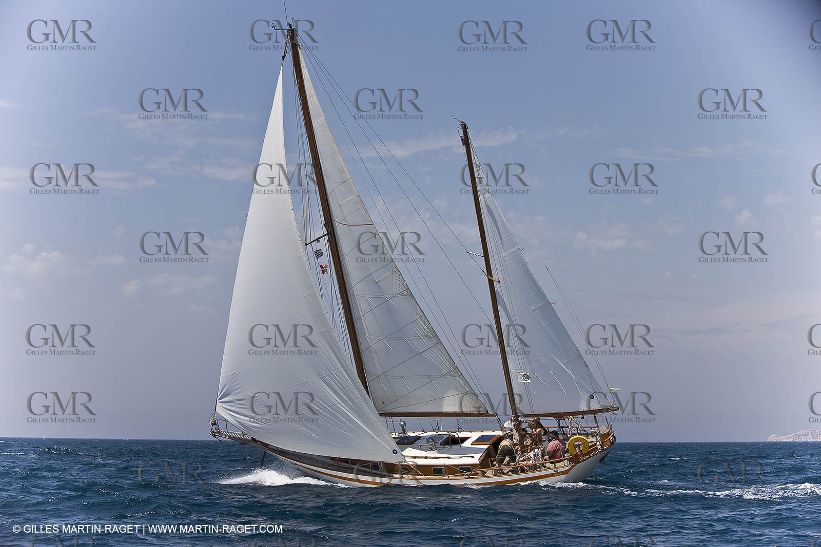 Sailing, Classic yachts, Voiles Vieux Port 2009, Marseille (FRA)
