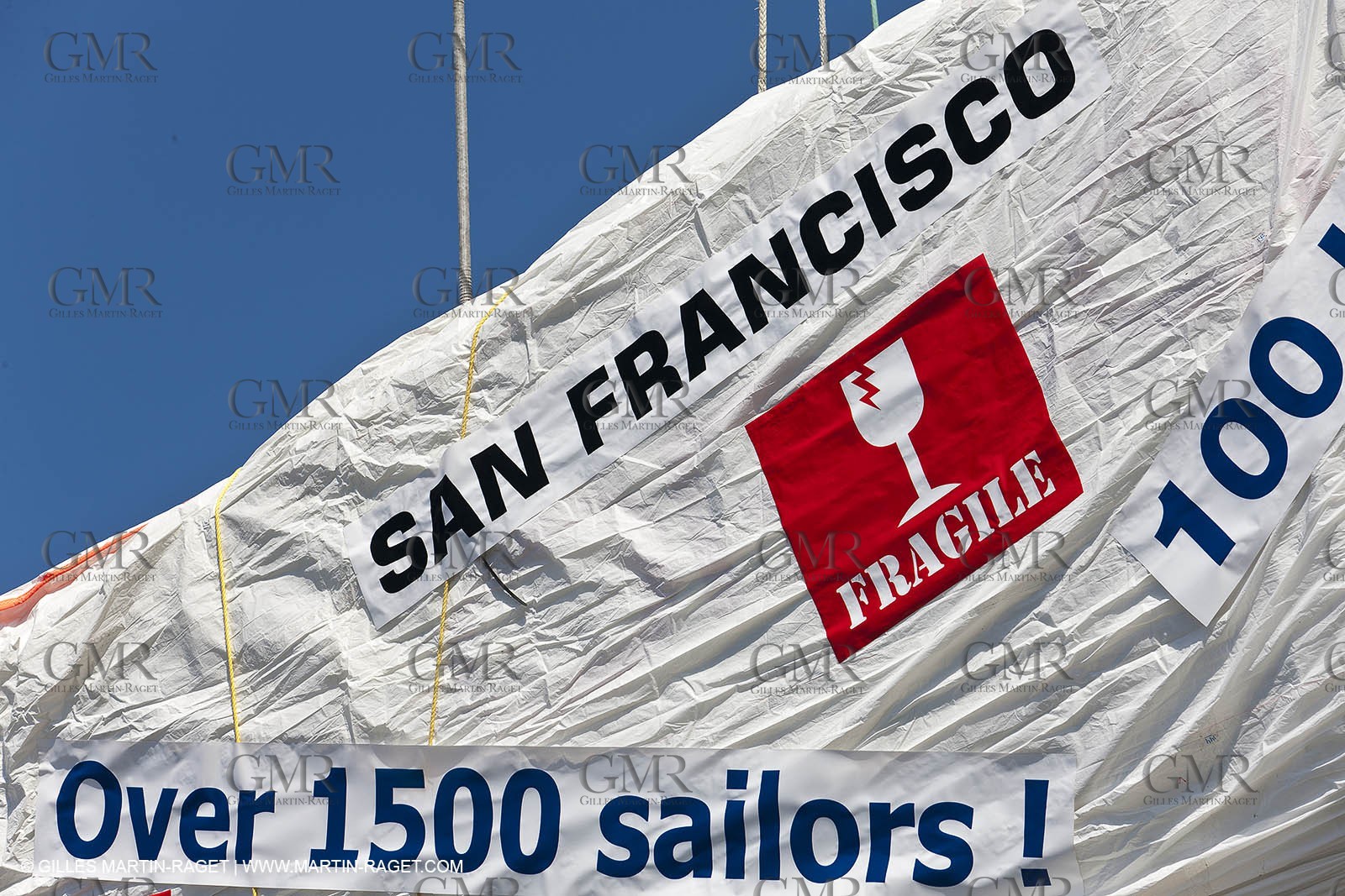 21 11 2010 - Dubai (UAE) - Dubai Louis Vuitton Trophy -  Round 2 - BMW ORACLE Racingg Vs Emirates Team New Zealand