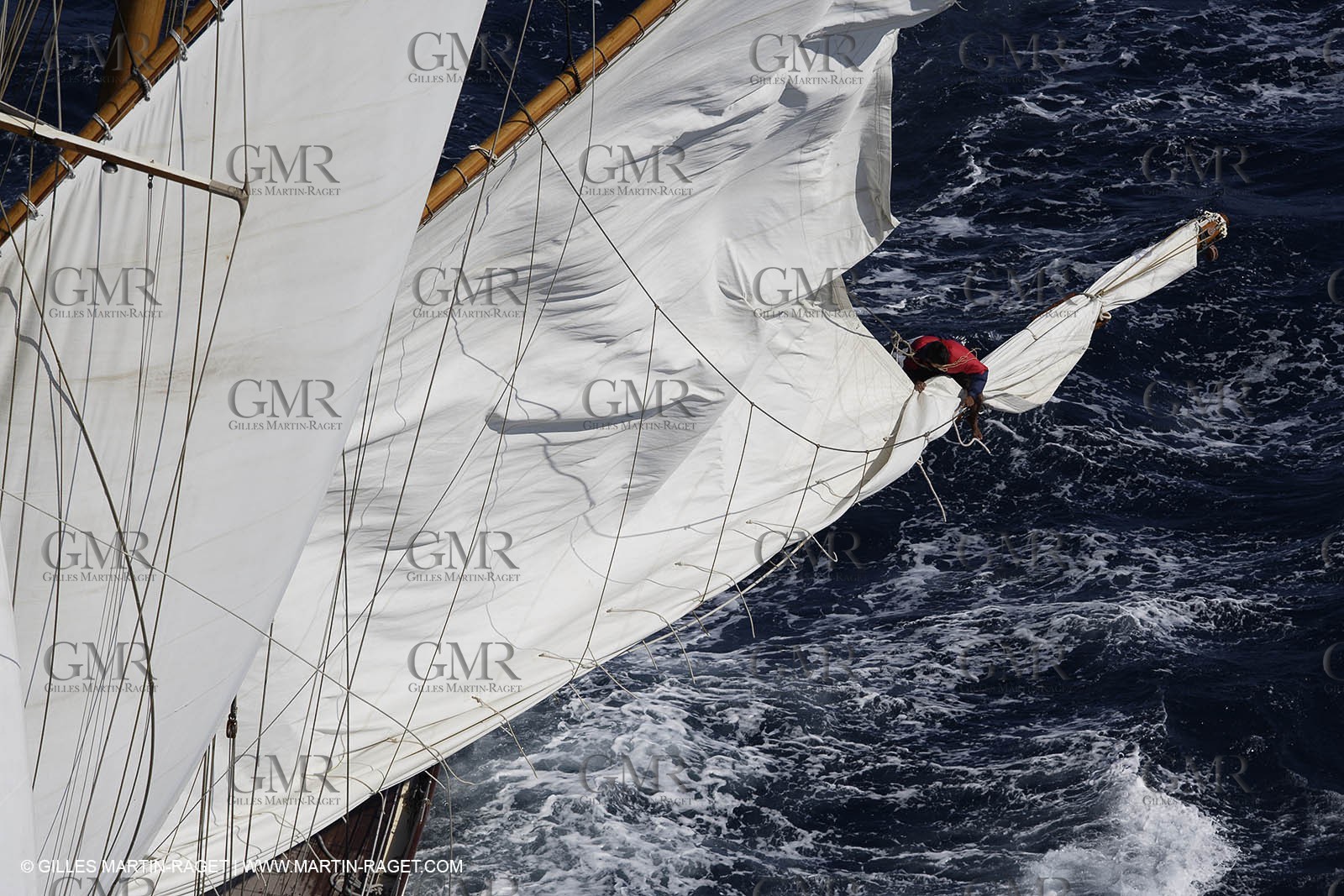 07 10 2006 - Saint Tropez (Fr) - Voiles de Saint Tropez 2006 - Classic Yachts - Sunshine