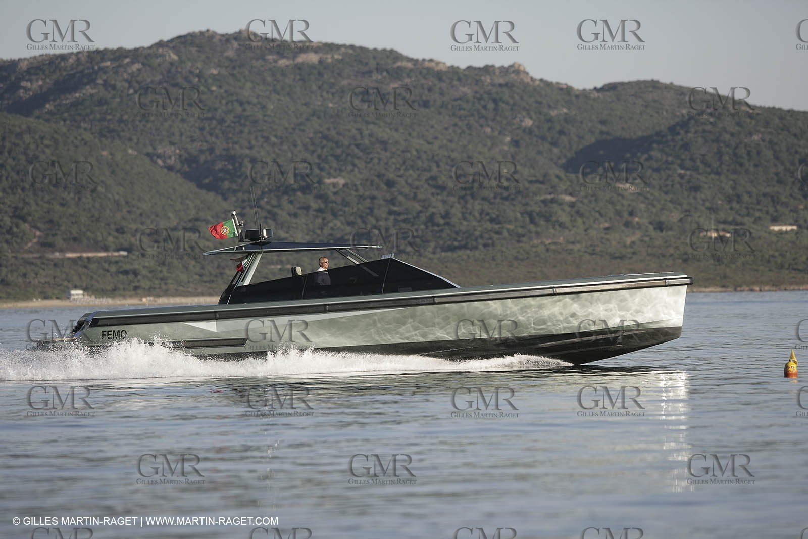 16 07 2007 - Portisco (Italie, Sardaigne) - Wally Power 47, 2007 version