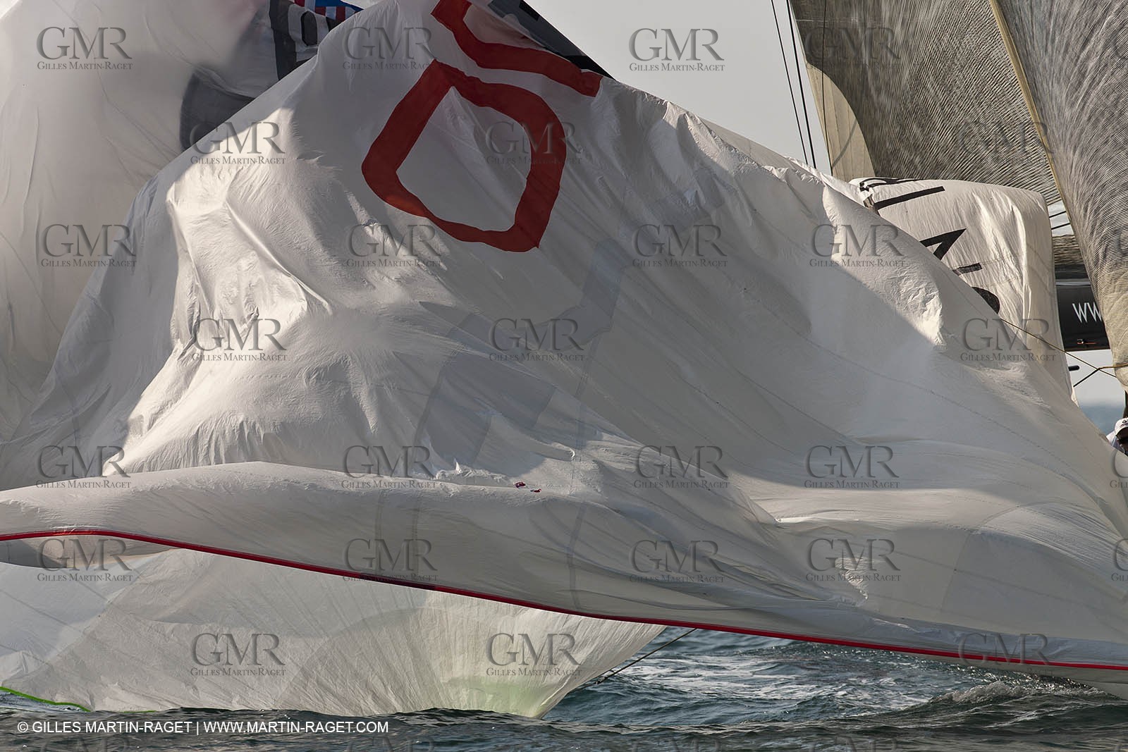 23 11 2010 - Dubai (UAE) - Dubai Louis Vuitton Trophy -  Round 2 - BMW ORACLE Racing Vs Mascalzone Latino