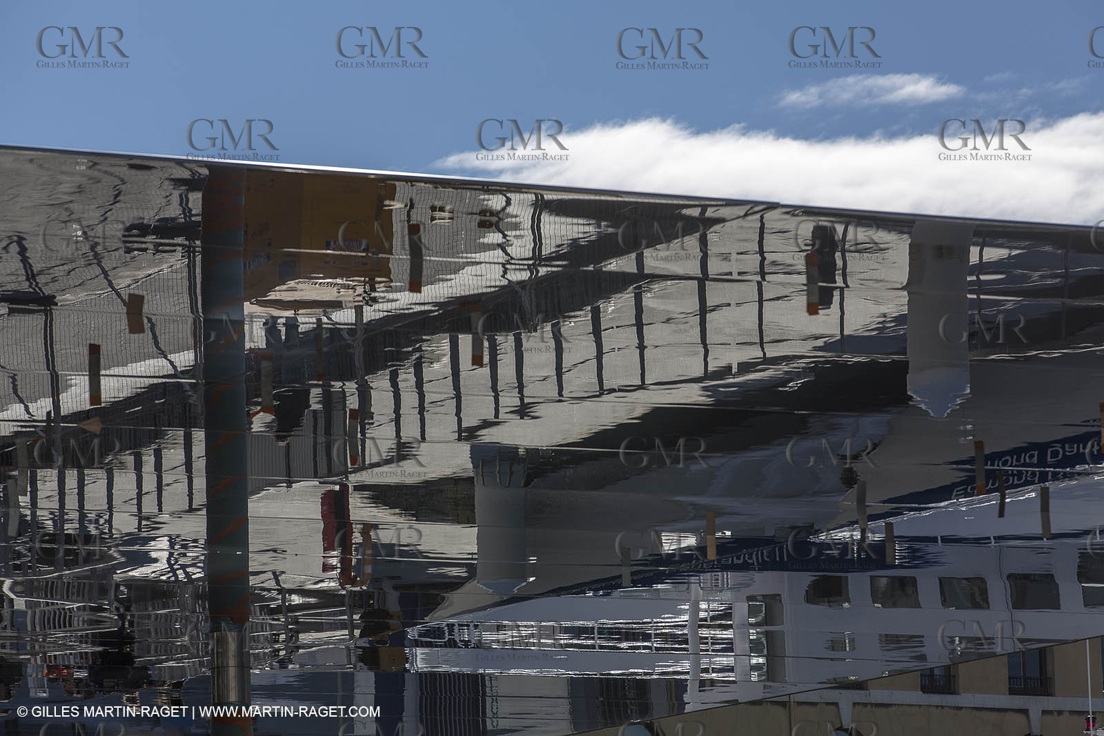 04 02 2013 - Marseille (FRA,13) - Vieux Port (historical port) refit - Works on the shadow maker
