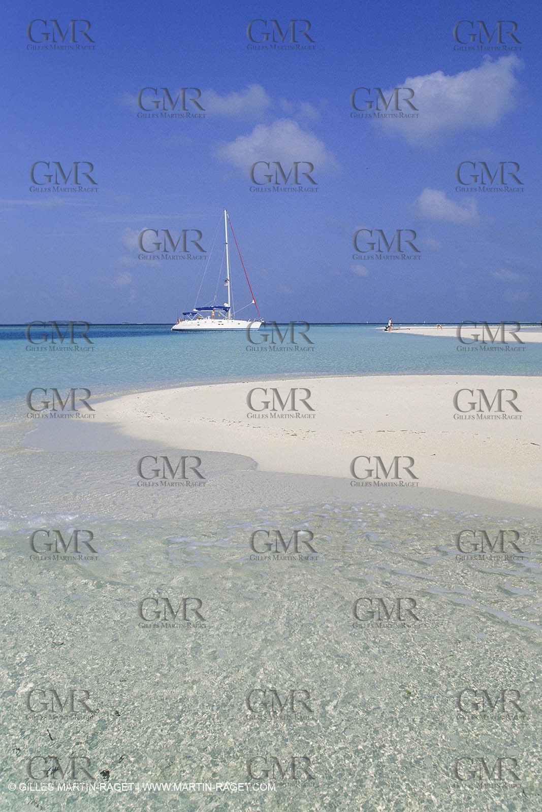 sailing, cruising, monohull at the mooring