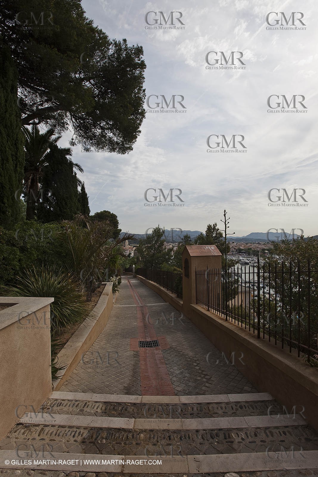 06 06 09 - Sanaray Sur Mer (FRA,83)