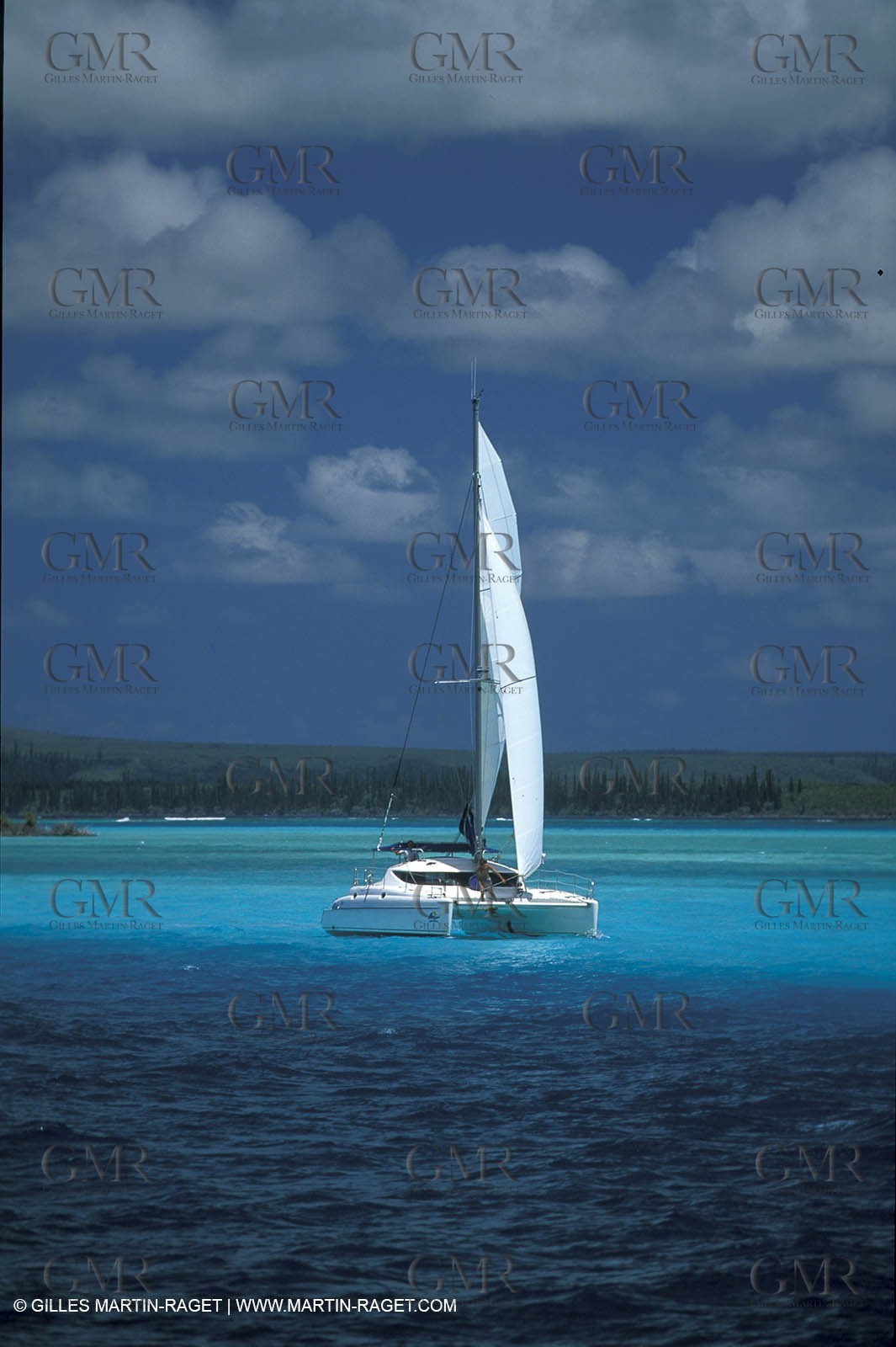 Cruising multihull sailing