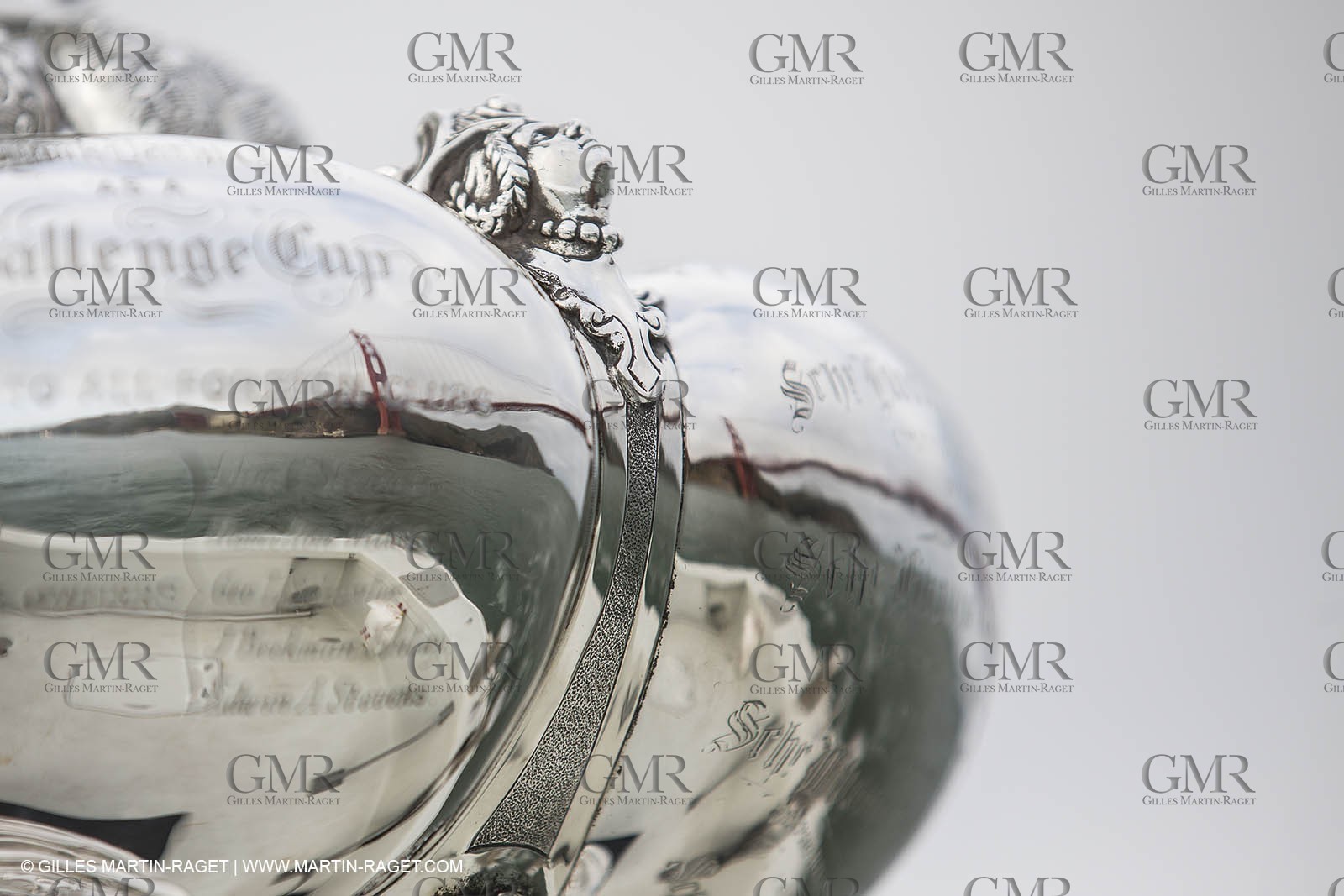 18 02 2013 - San Francisco (USA) - 34th America's Cup - The America's Cup Trophy in San Francisco Bay