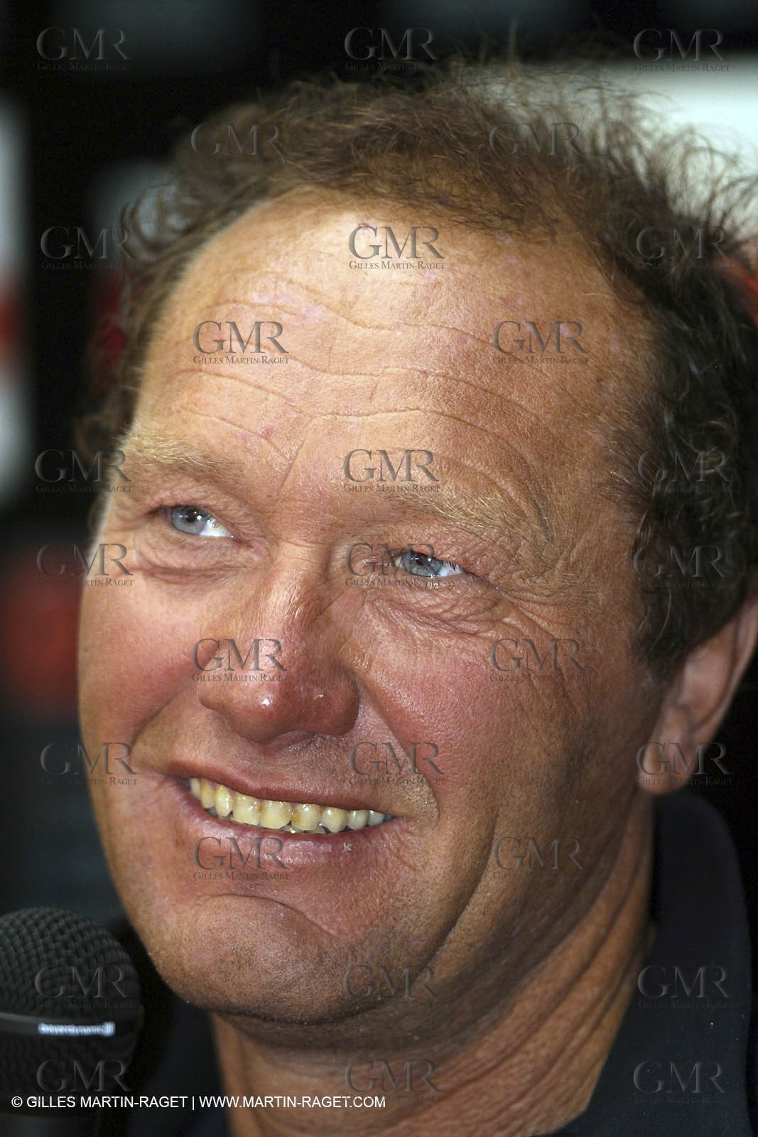 Round the world solo record - Idec - Francis Joyon - Brest finish