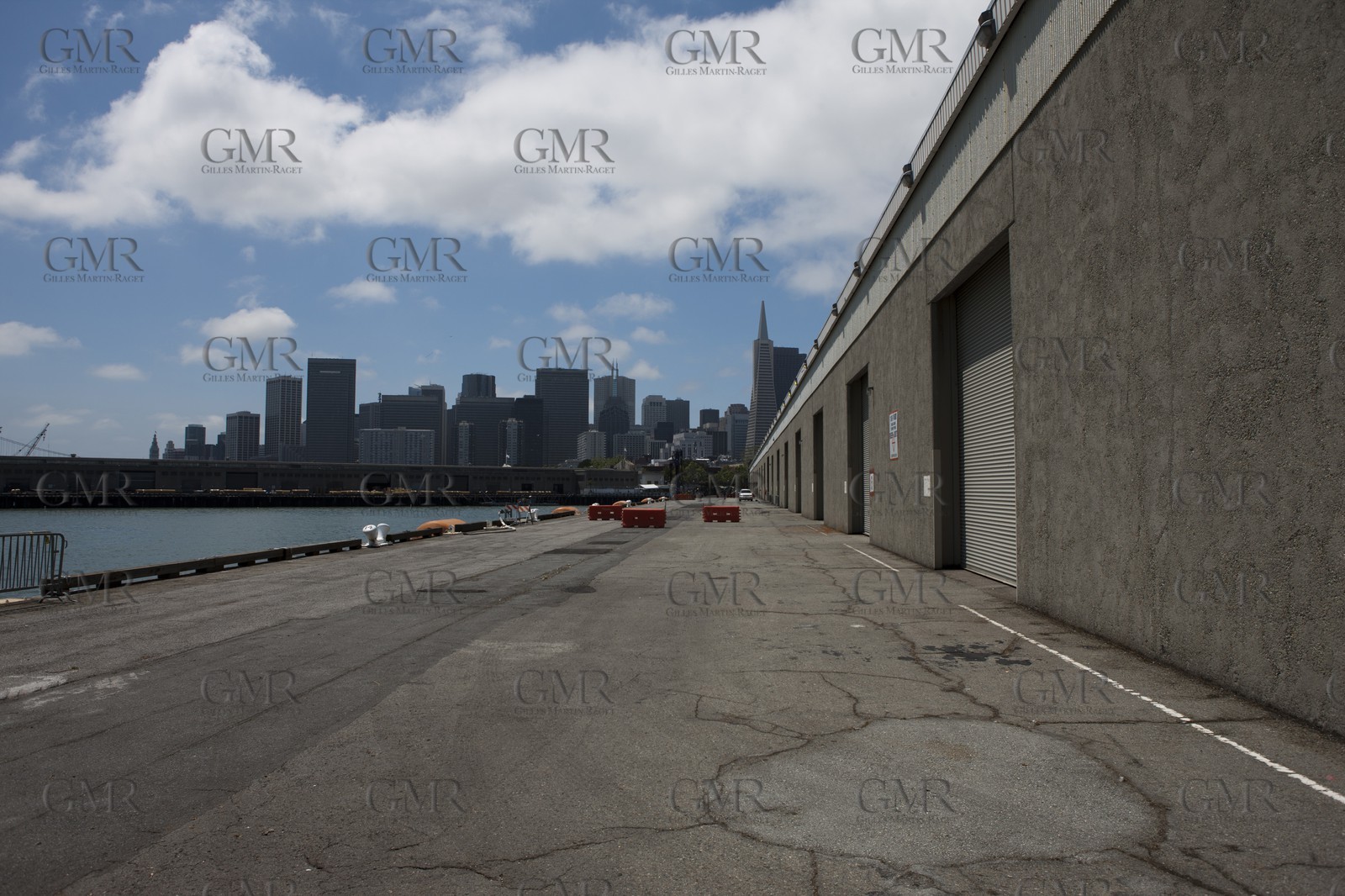 07 06 2011 - San Francisco (USA,CA) - 34th America's Cup - The Piers in their state of origin - Pier 27-29 - Pier 27