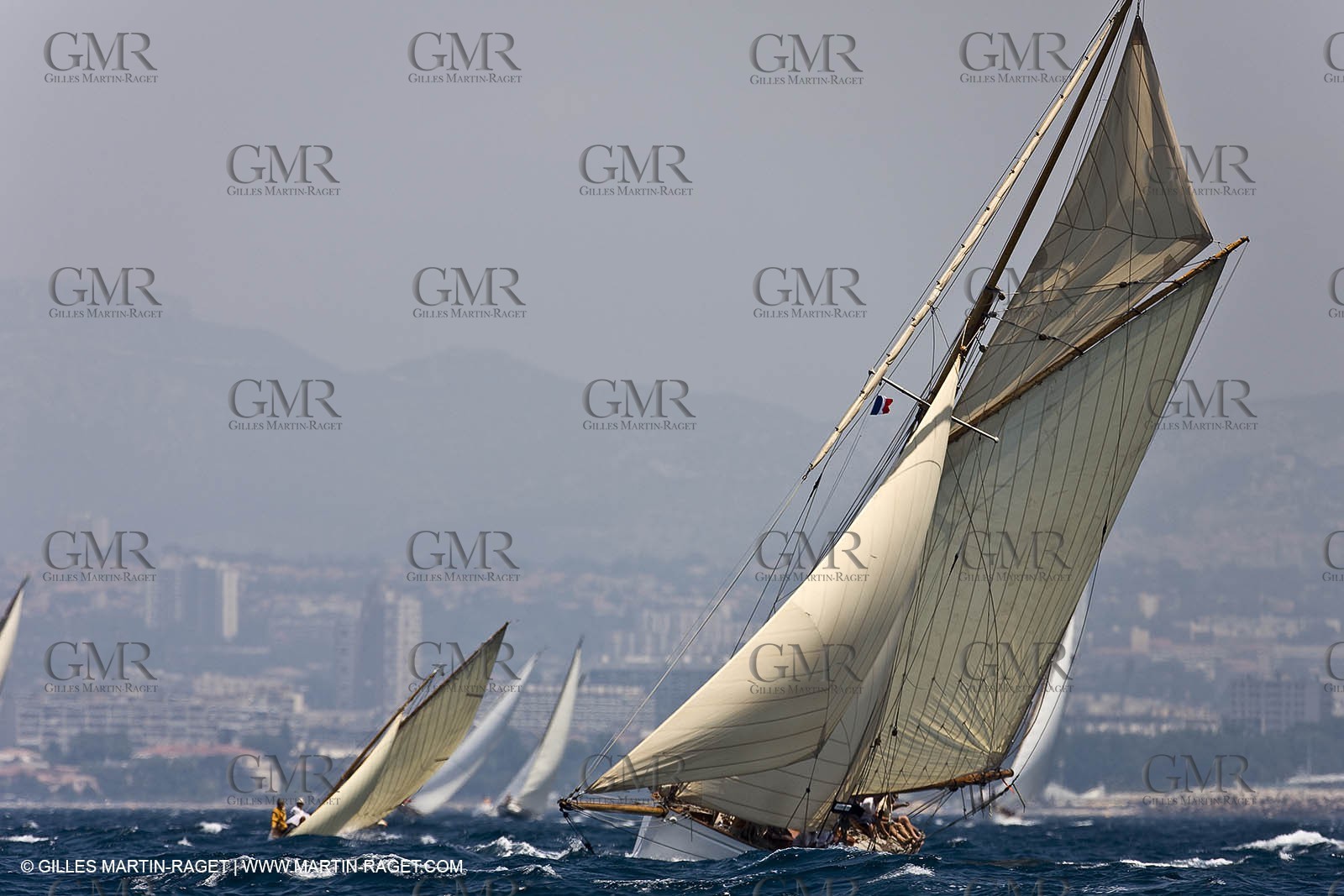 Sailing, Classic yachts, Voiles Vieux Port 2009, Marseille (FRA)