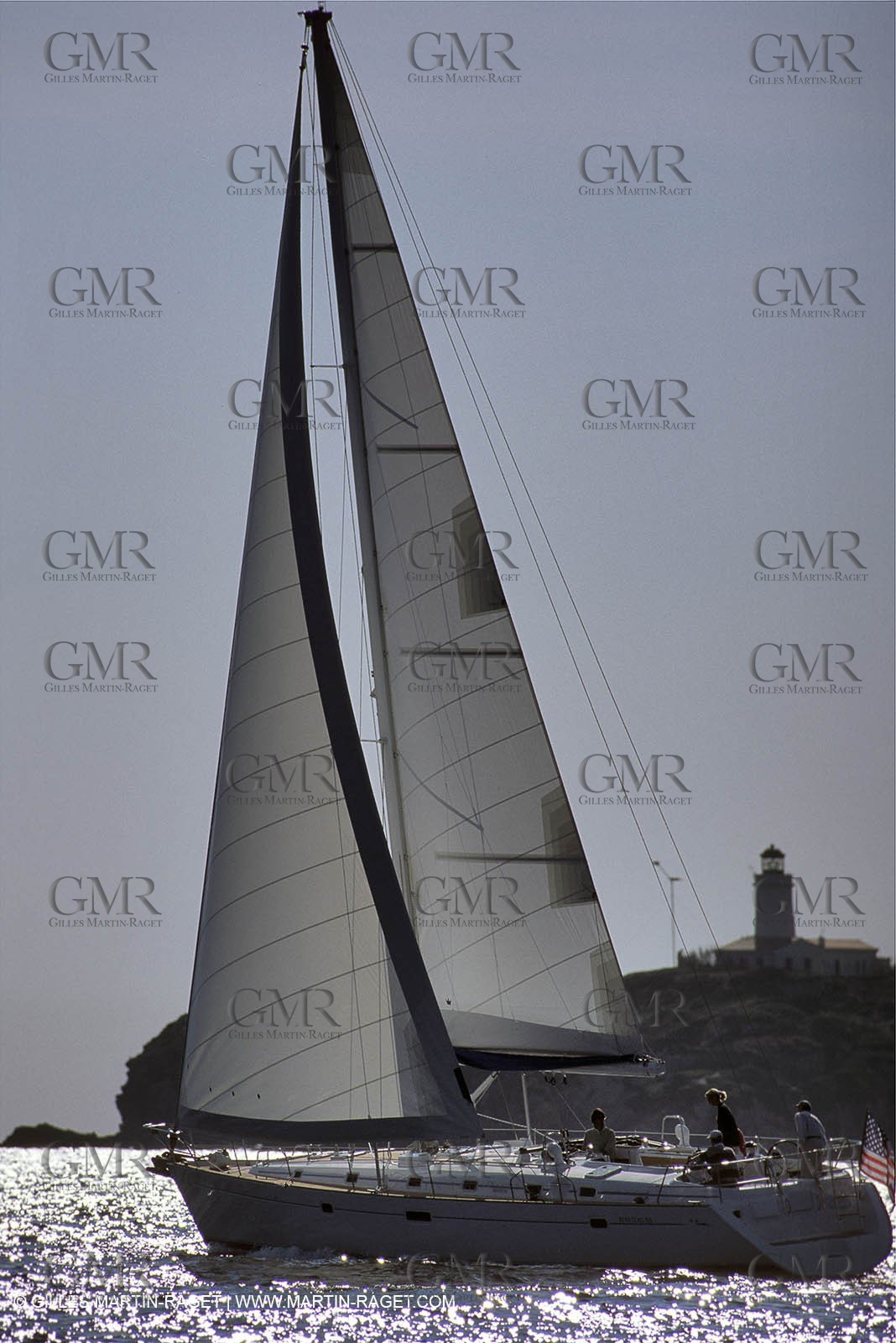 Crusing monohull sailing