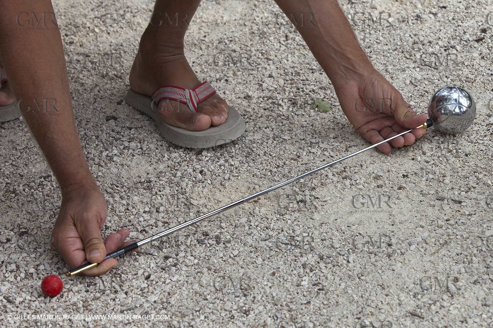 04 09 2010 - Saint Rémy de Provence (FRA,13) -Une pPartie de pétanque