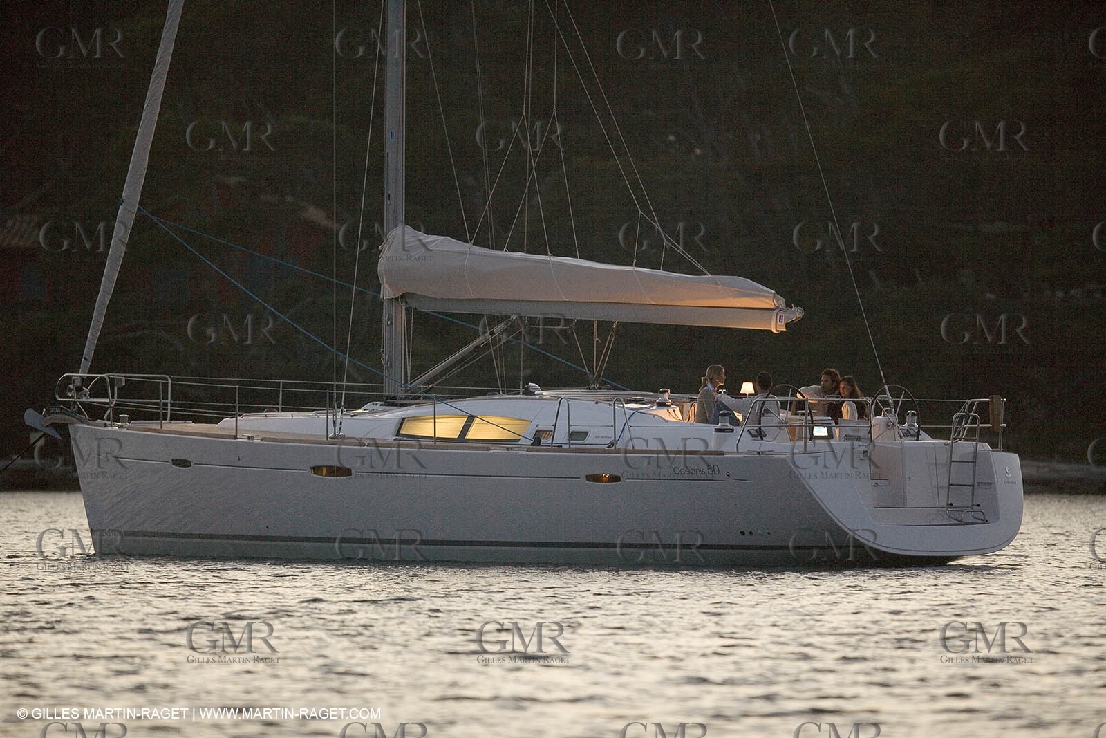 Cruising monohull mooring