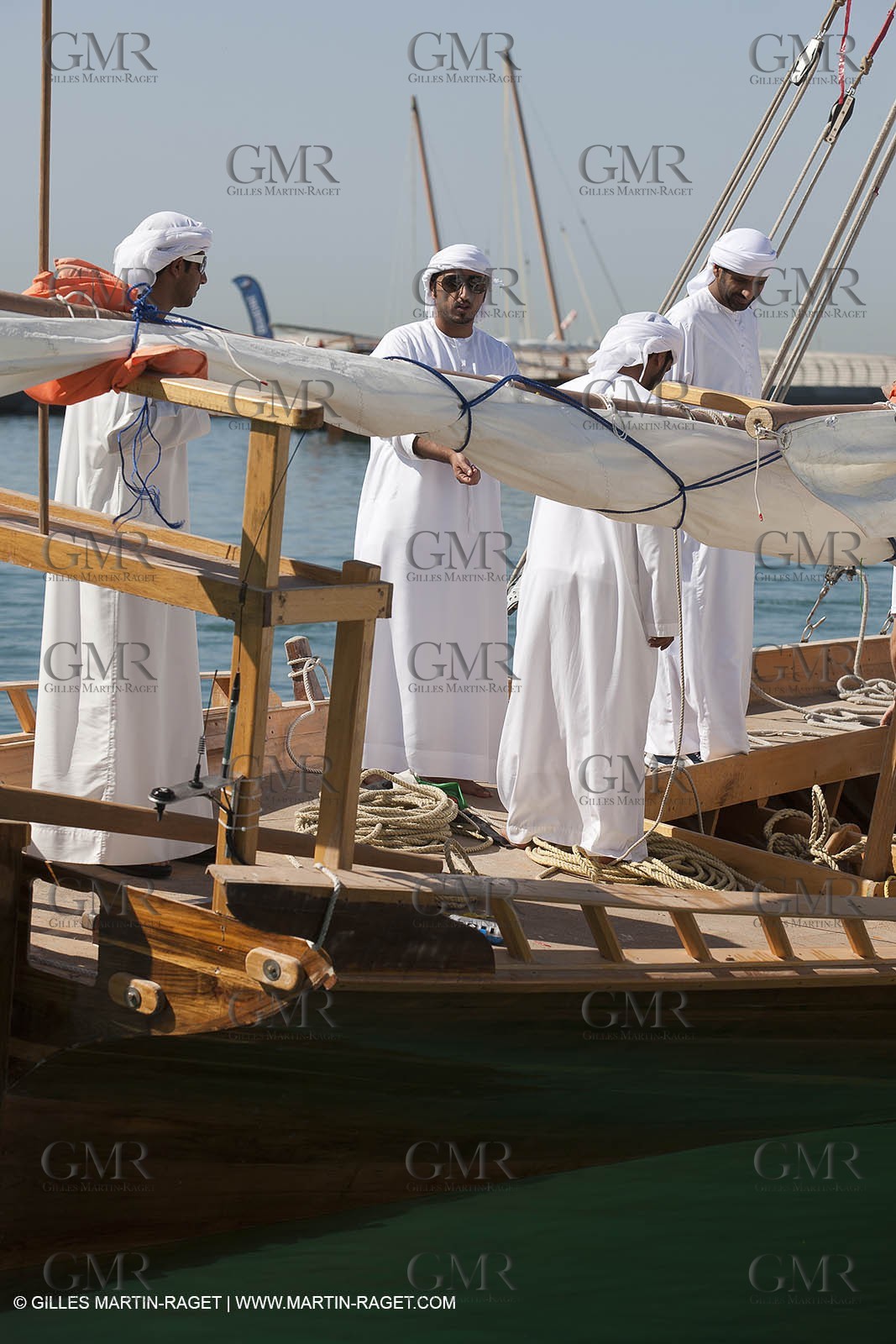 20 11 2010 - Dubai (UAE) - Dubai Louis Vuitton Trophy - Traditionnal dhow races for competing teams