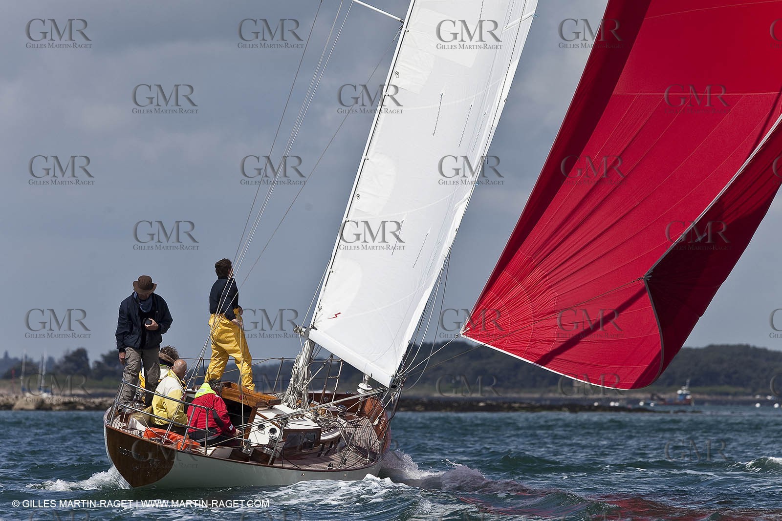 01-05-10 - Le Bono (FRA,56) - Regate Classique -Acteia II - Maica