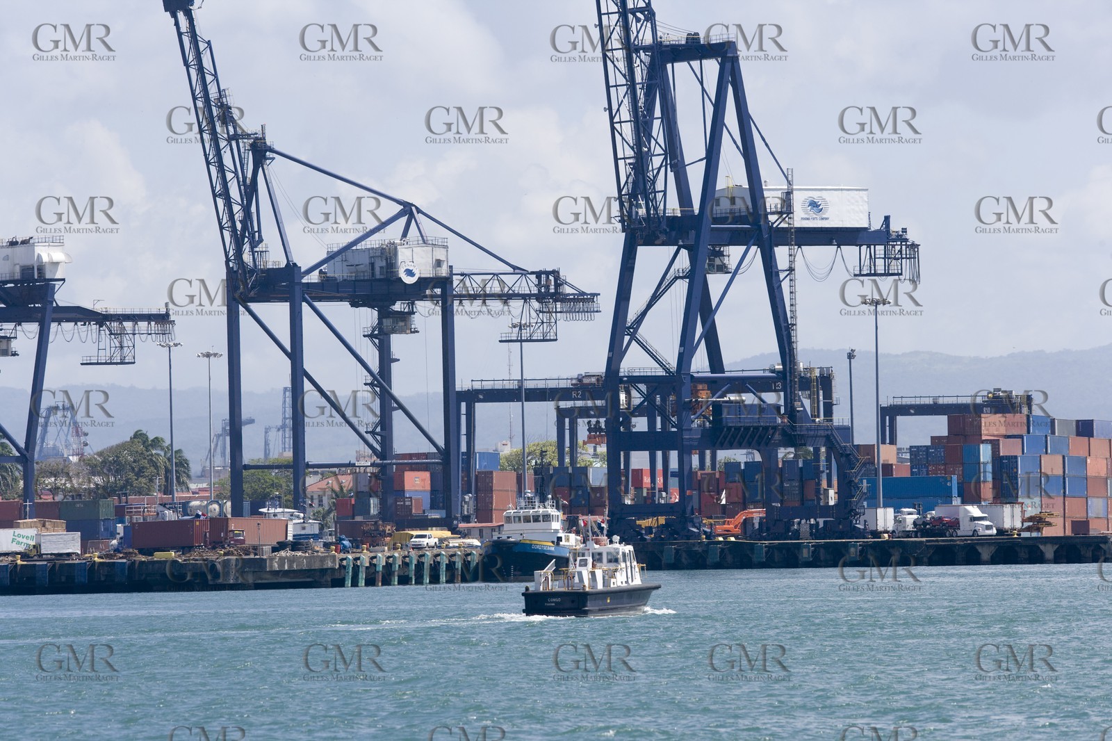 01 02 2008 - San Blas Archipelago (Panama) - Motor Yacht Senses