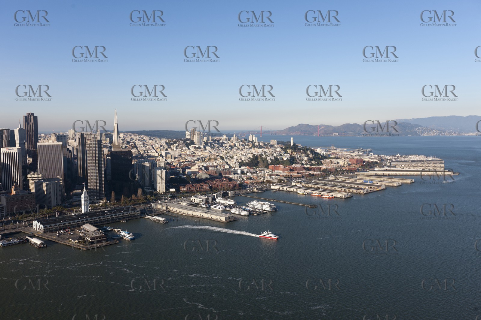 05 01 2011 - San Francisco (USA, CA) - 34th America's Cup - San Francisco waterfront