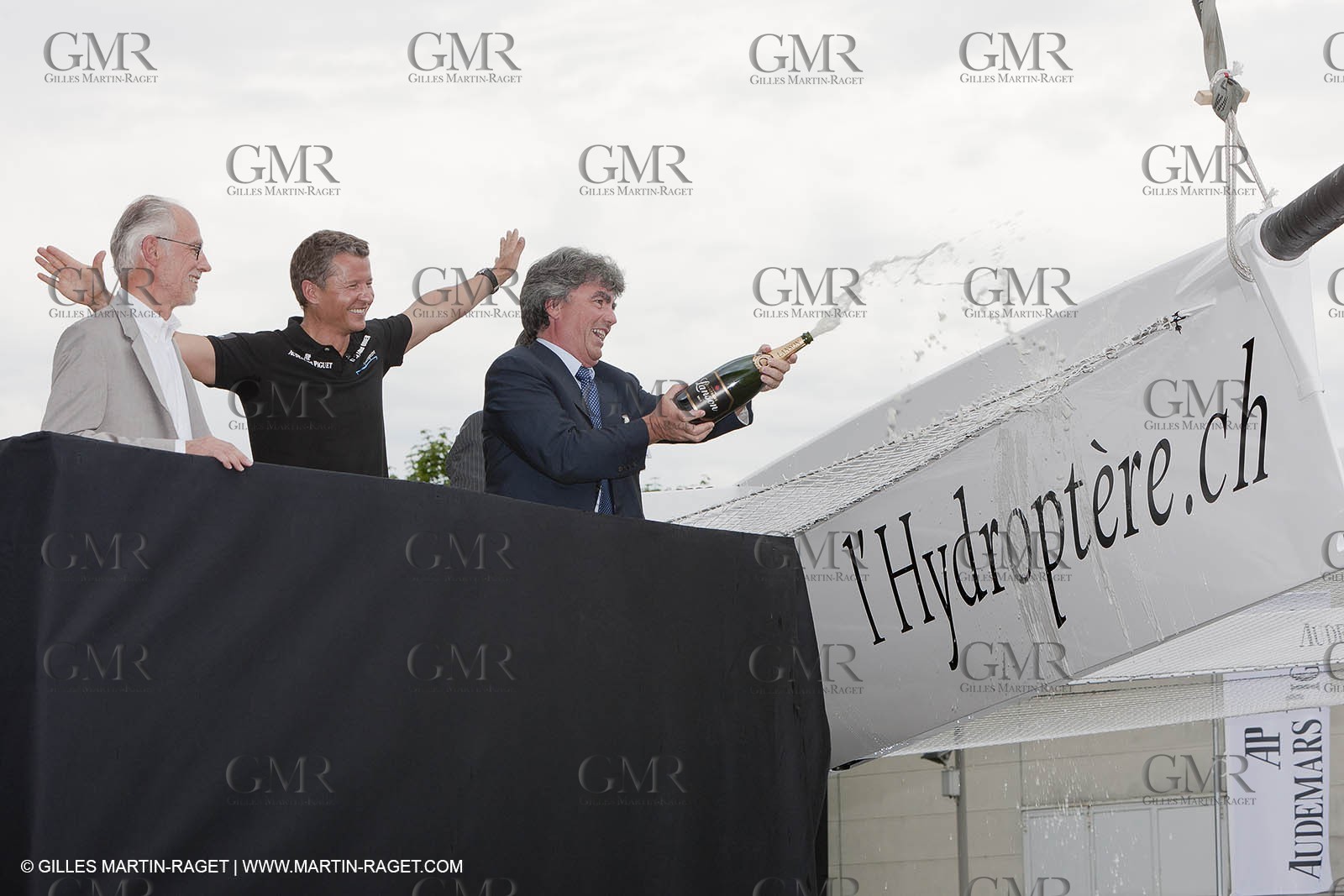23 08 2010 - Ecublens (SUI) - L'Hydroptère.CH - Project launch  Christening - Thierry Lombard (Banque Lombard-Odier), Alain Thébault, Patrick Aebischer (EPFL)