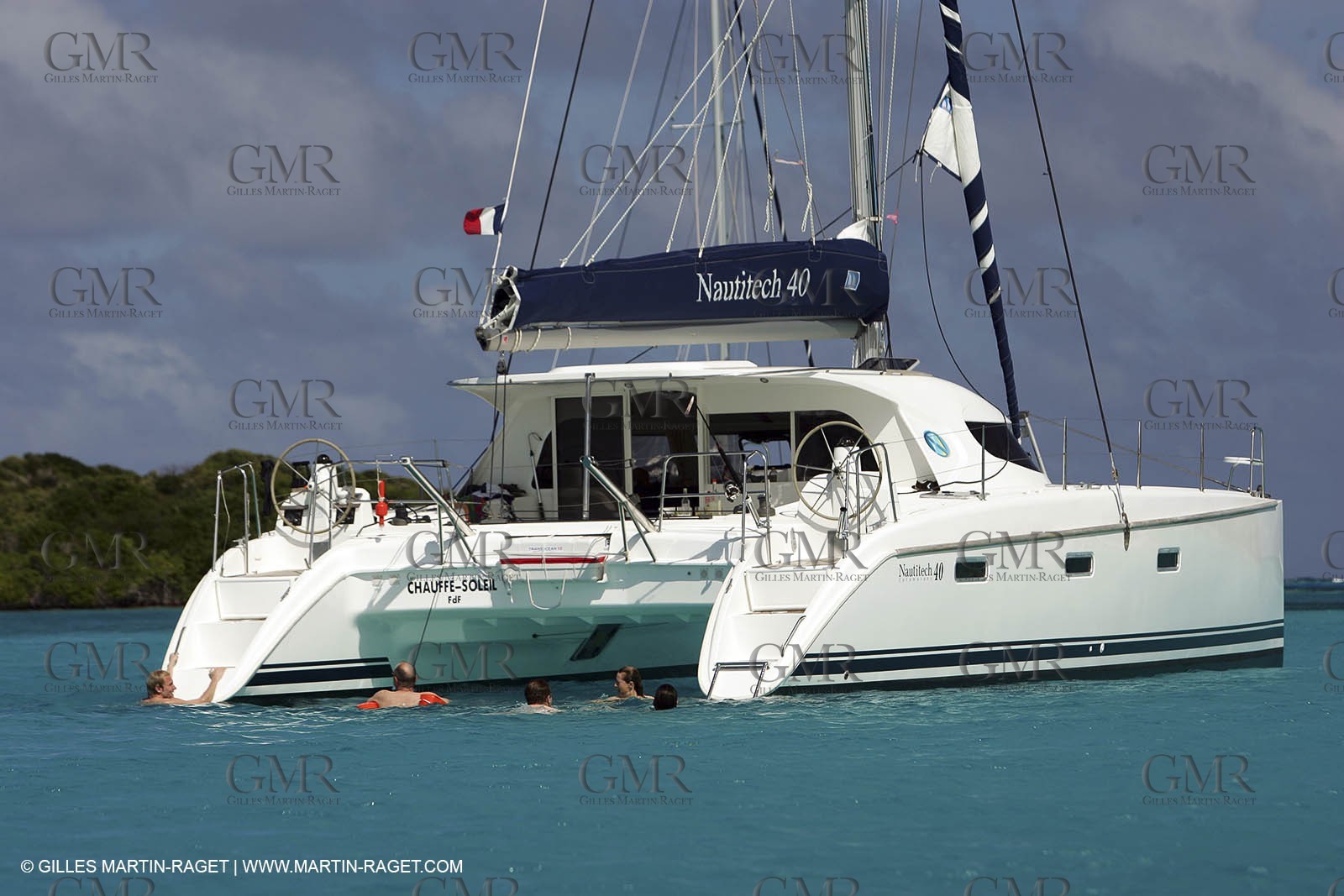 Cruising multihull mooring