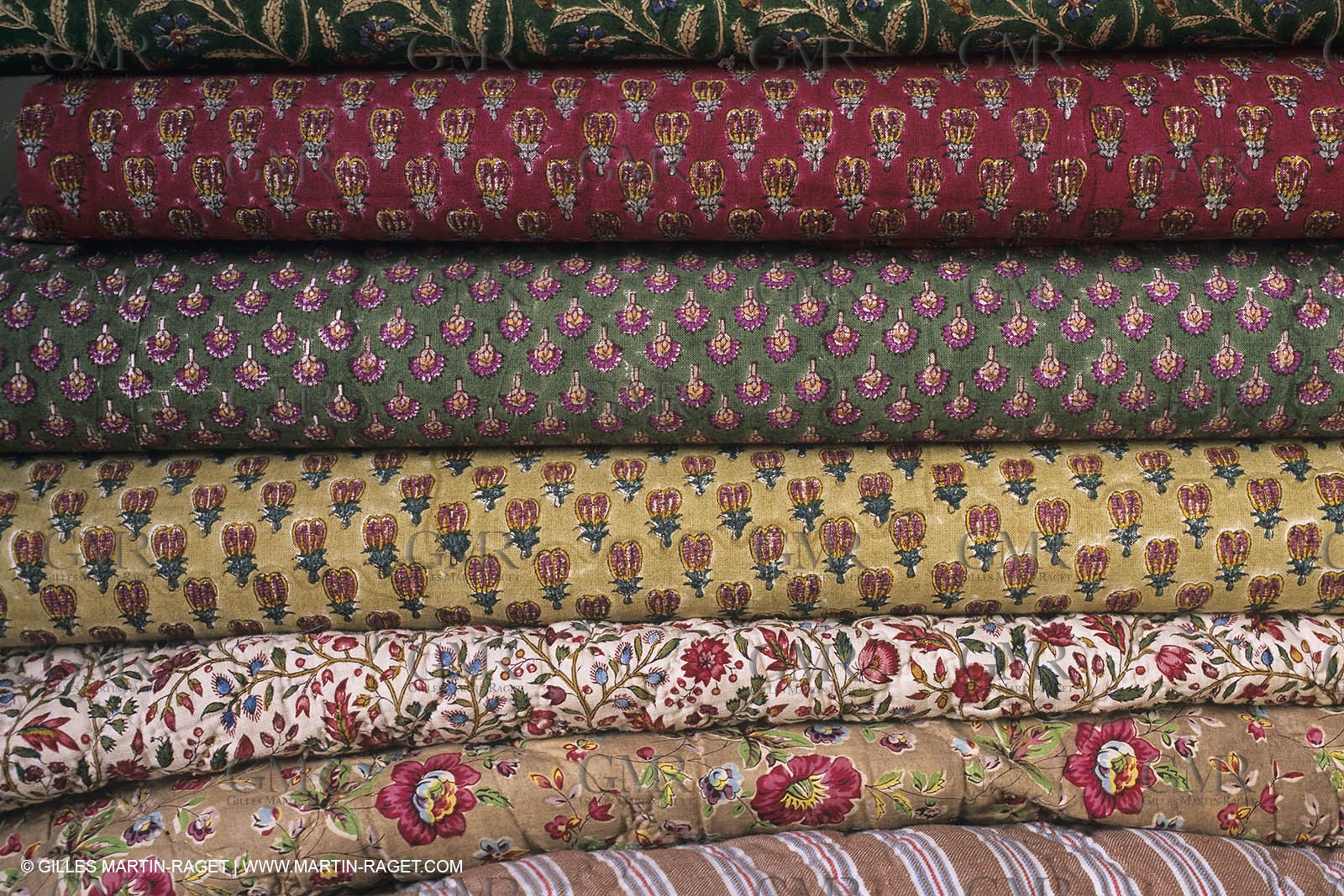 France, Provence, Traditions, Boutis et piqués, traditional cloths from Provence
