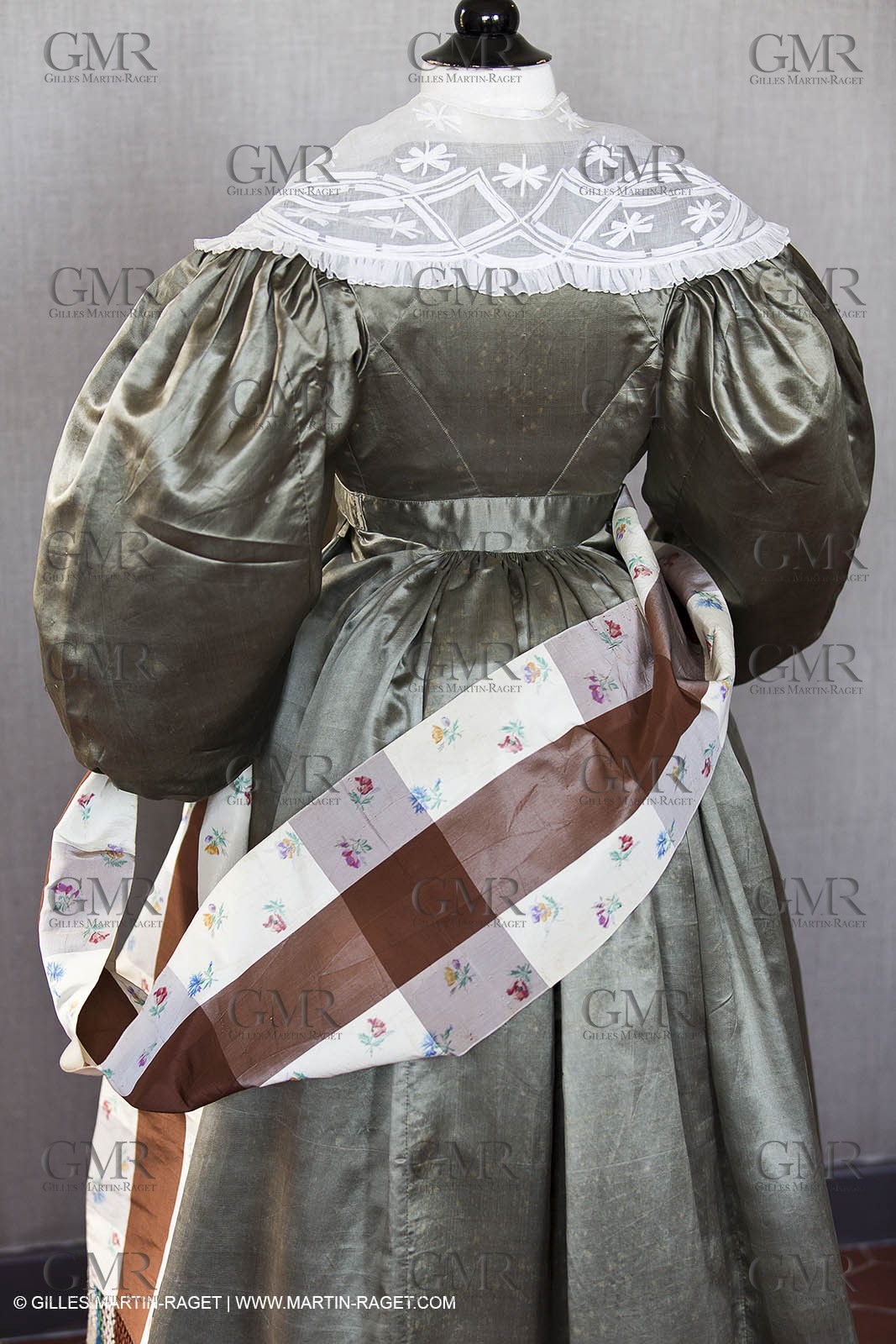 06 07 2012, Toulon (FRA,83), Villa Rozemaine, exhibition 'Fashion Dresses